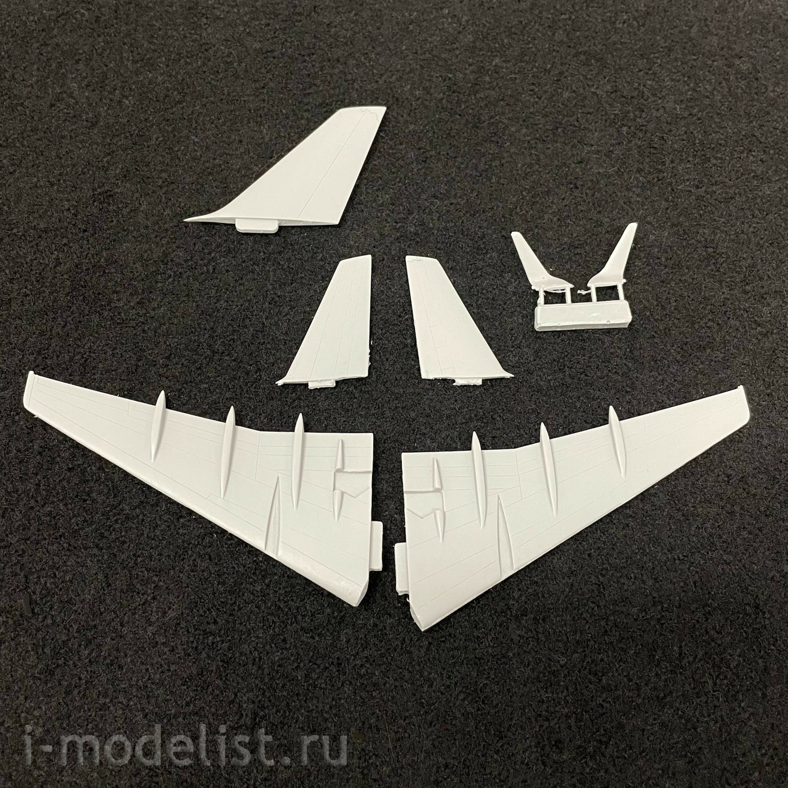 200PM01 PasModels 1/200 Scale Model aircraft B 757-200