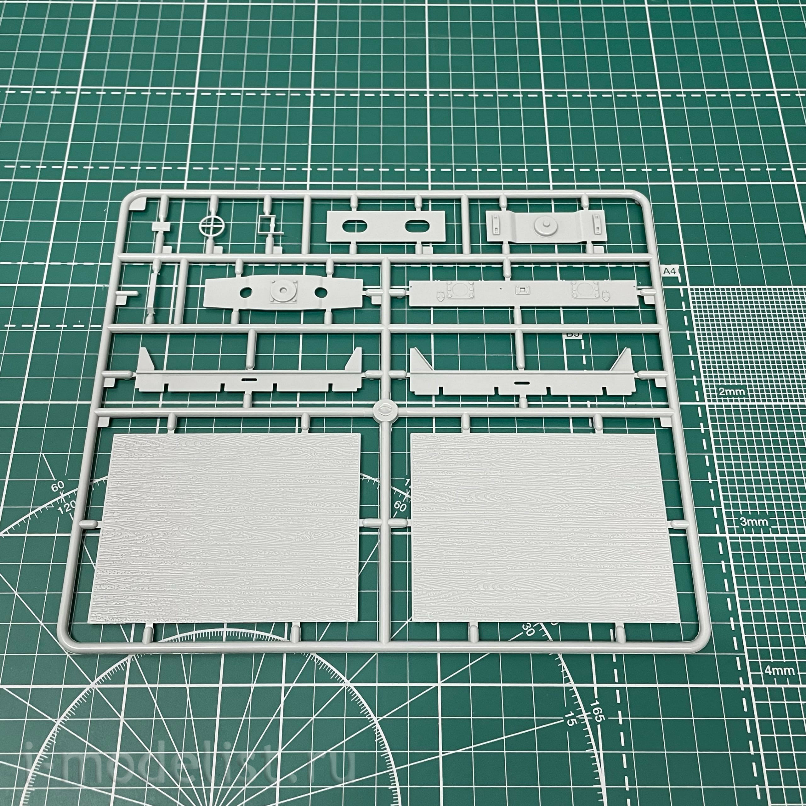 35A02-MW Sabre Model 1/35 Railway Platform type SSys (metal wheels)