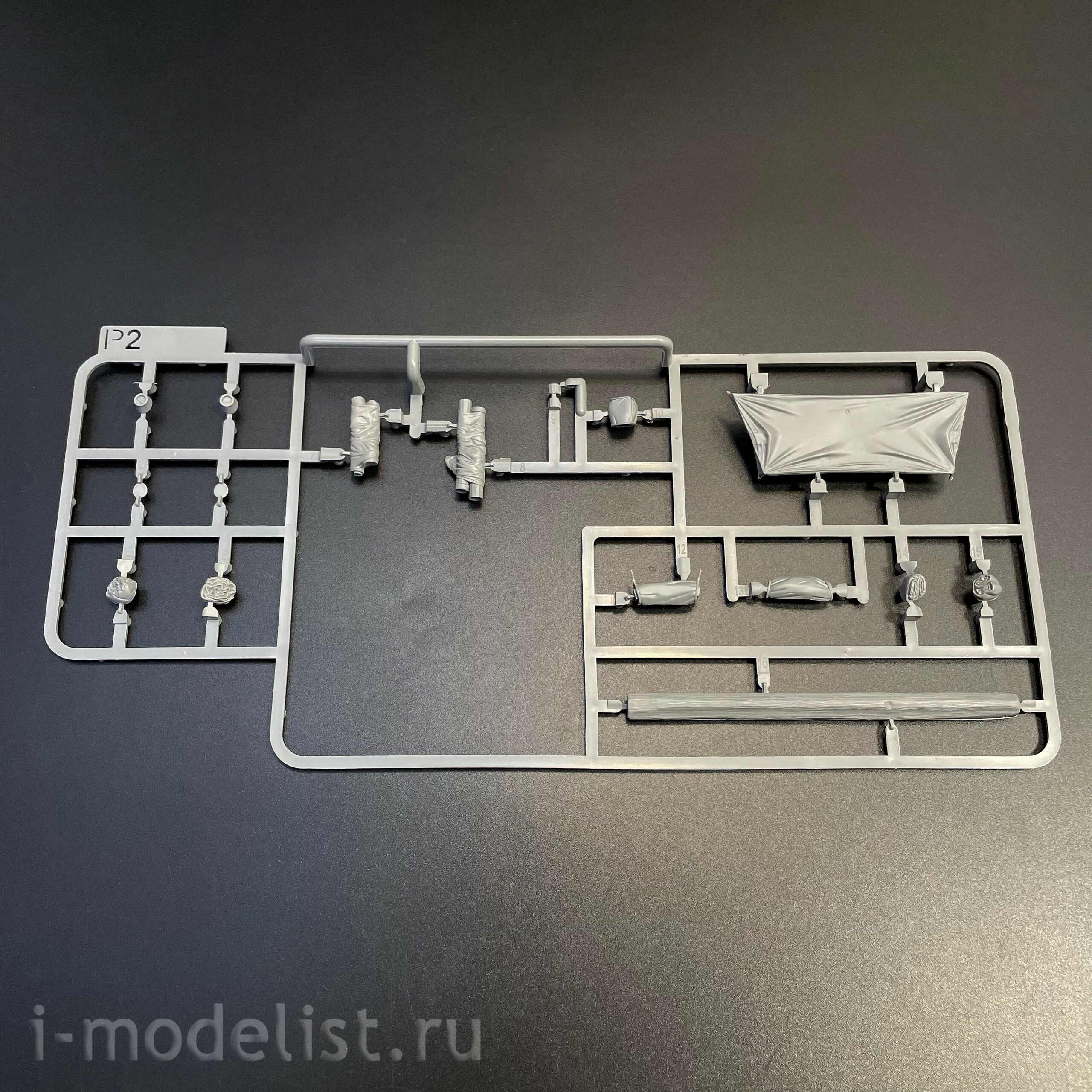 2195W Takom 1/35 Набор TIGER I² BOX - Sd.Kfz.181 Pz.Kpfw.VI Ausf.E Tiger I Command + Tiger I + фигура Михаэля Виттманна в 1/16