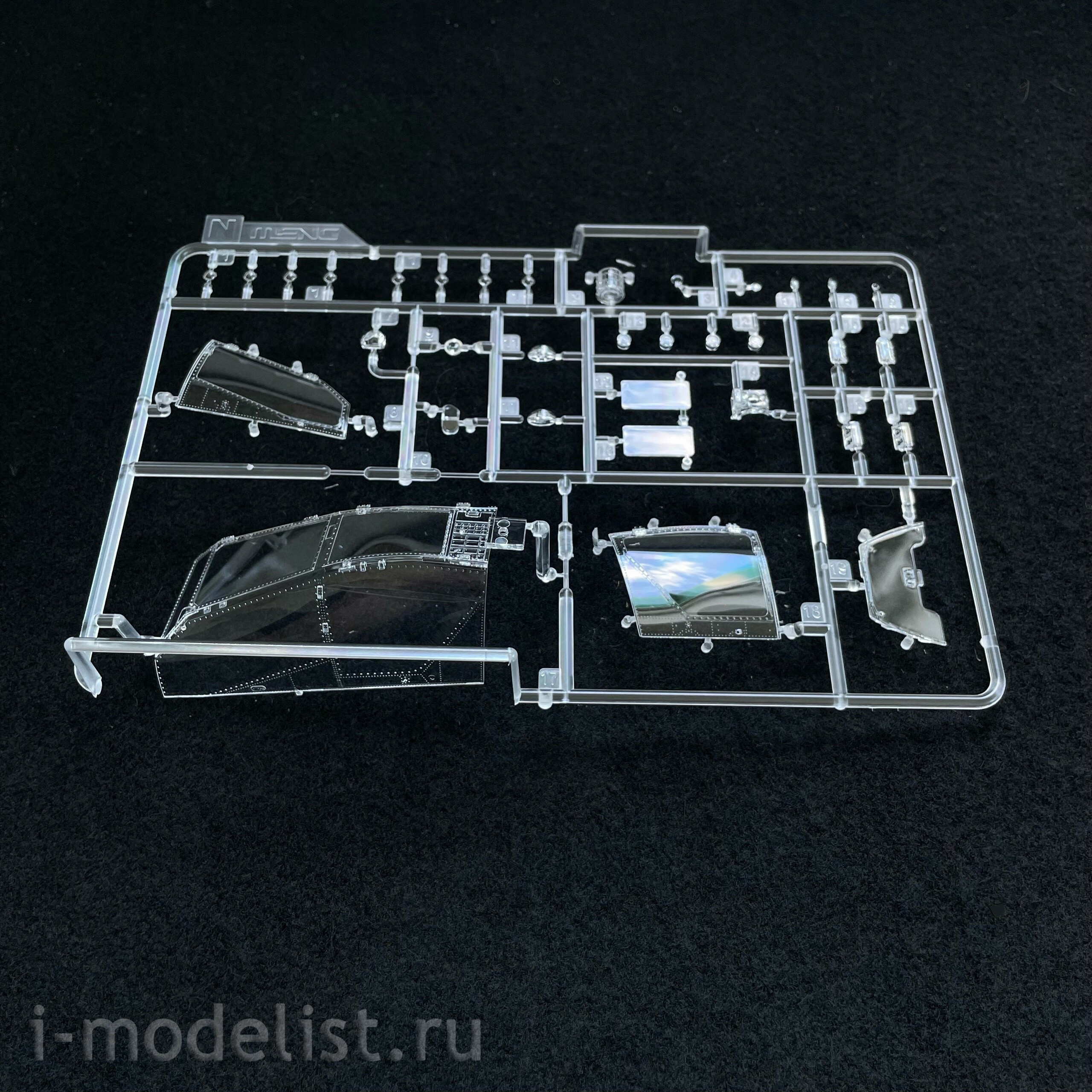 QS-004 Meng 1/35 AH-64D Apache Longbow Helicopter