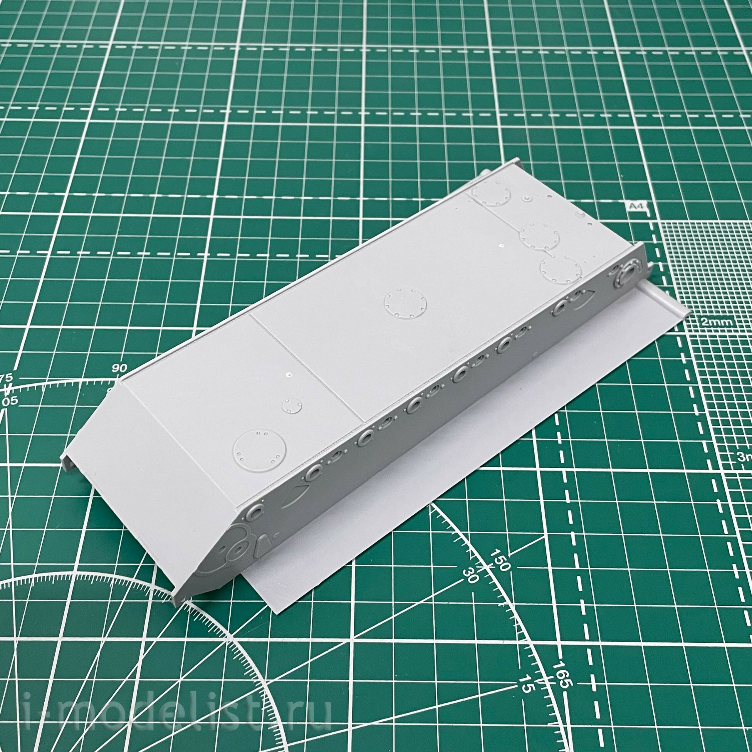 35A018 Amusing Hobby 1/35 Panther II