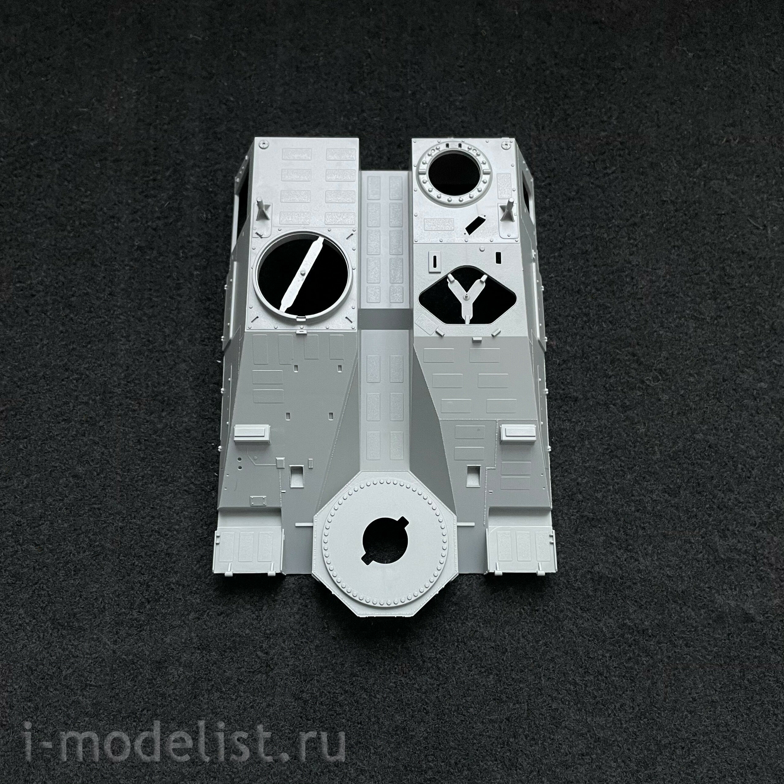 BT-011 Border Model 1/35 Armored Engineering vehicle KODIAK Swiss series \ German Demonstrator EV-3 Pionierpanzer (2in1)