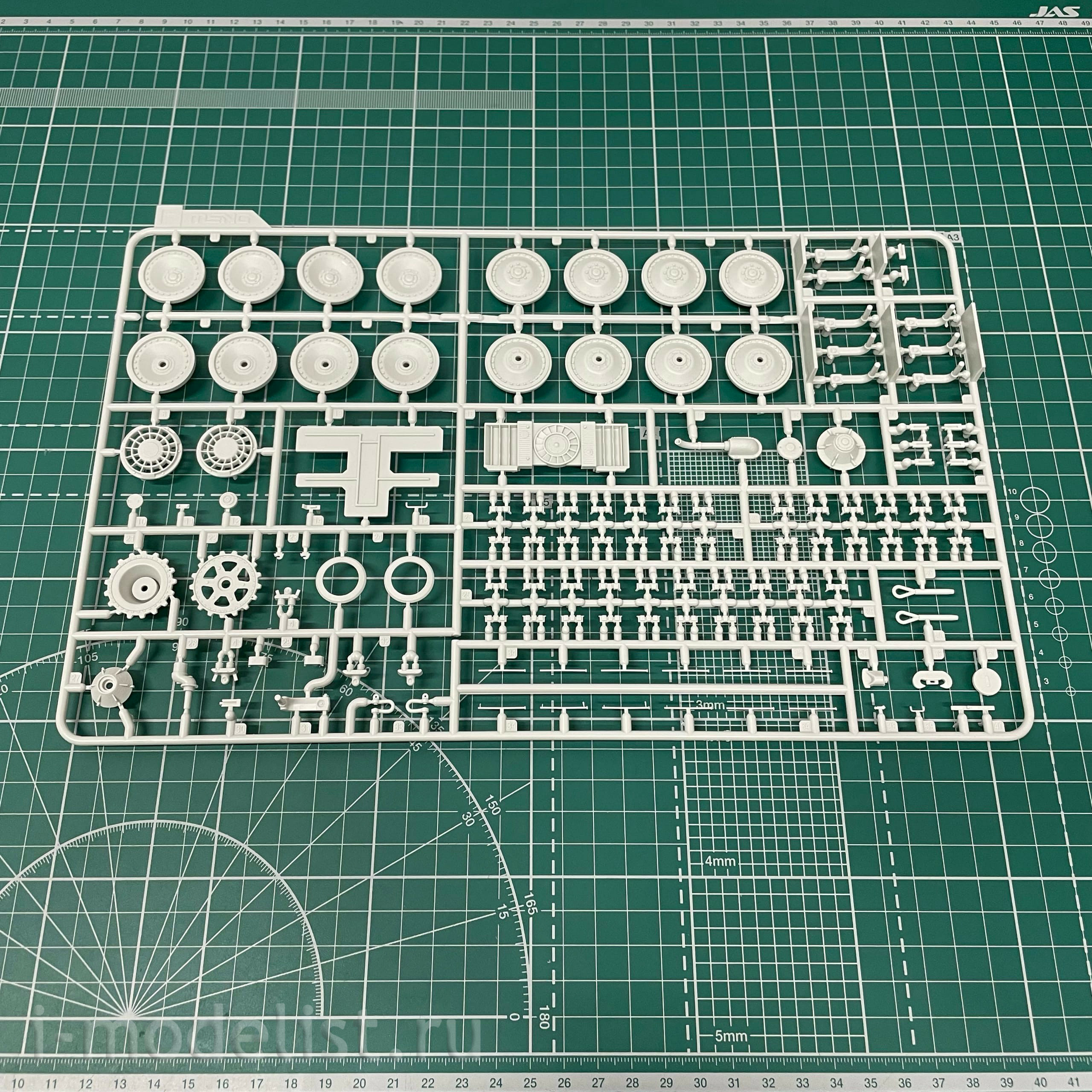 TS-052 Meng 1/35 Medium Tank Sd.Kfz.171 