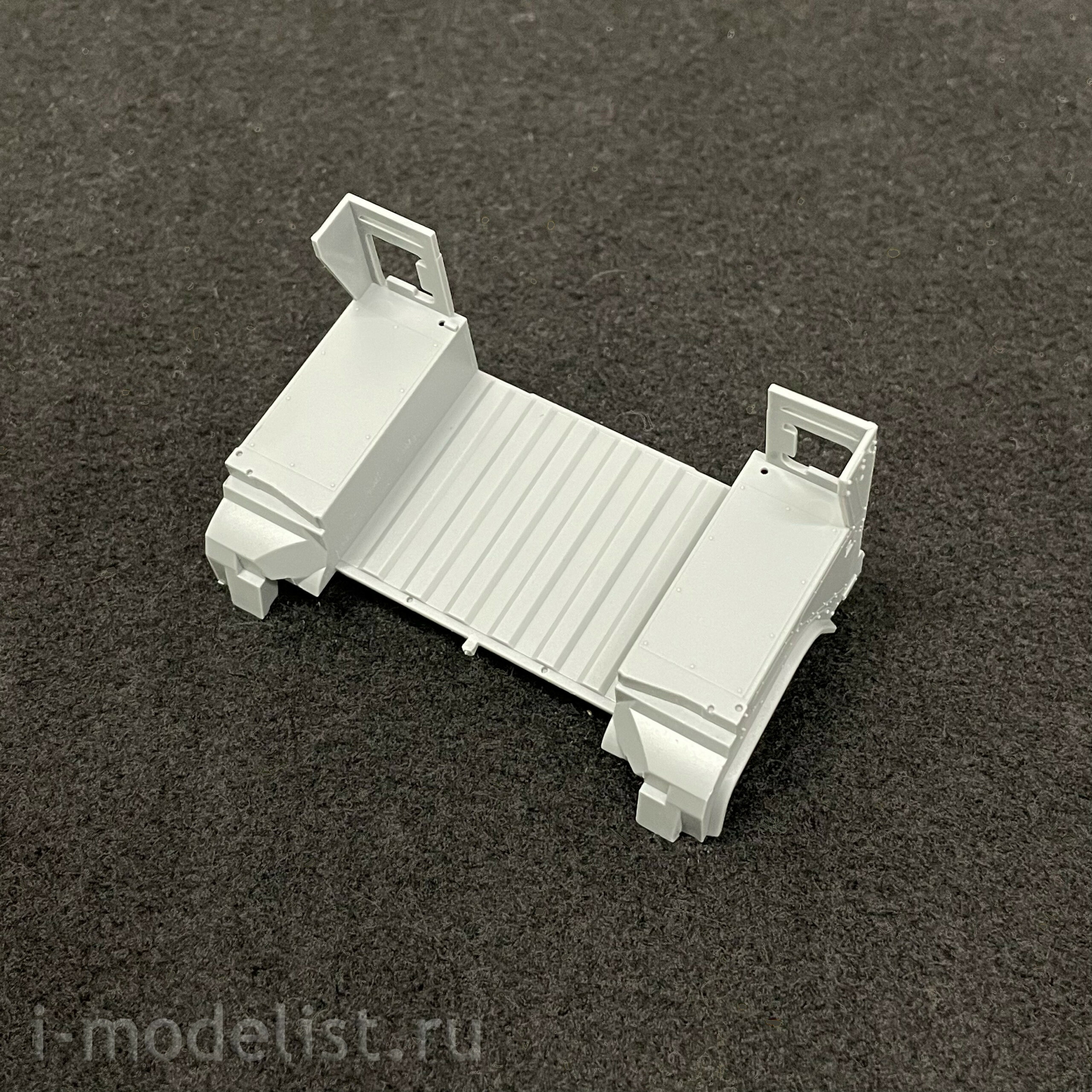 35A12-P Sabre Model 1/35 JLTV M1278 (Combined Light Tactical Vehicle) - Premium Edition