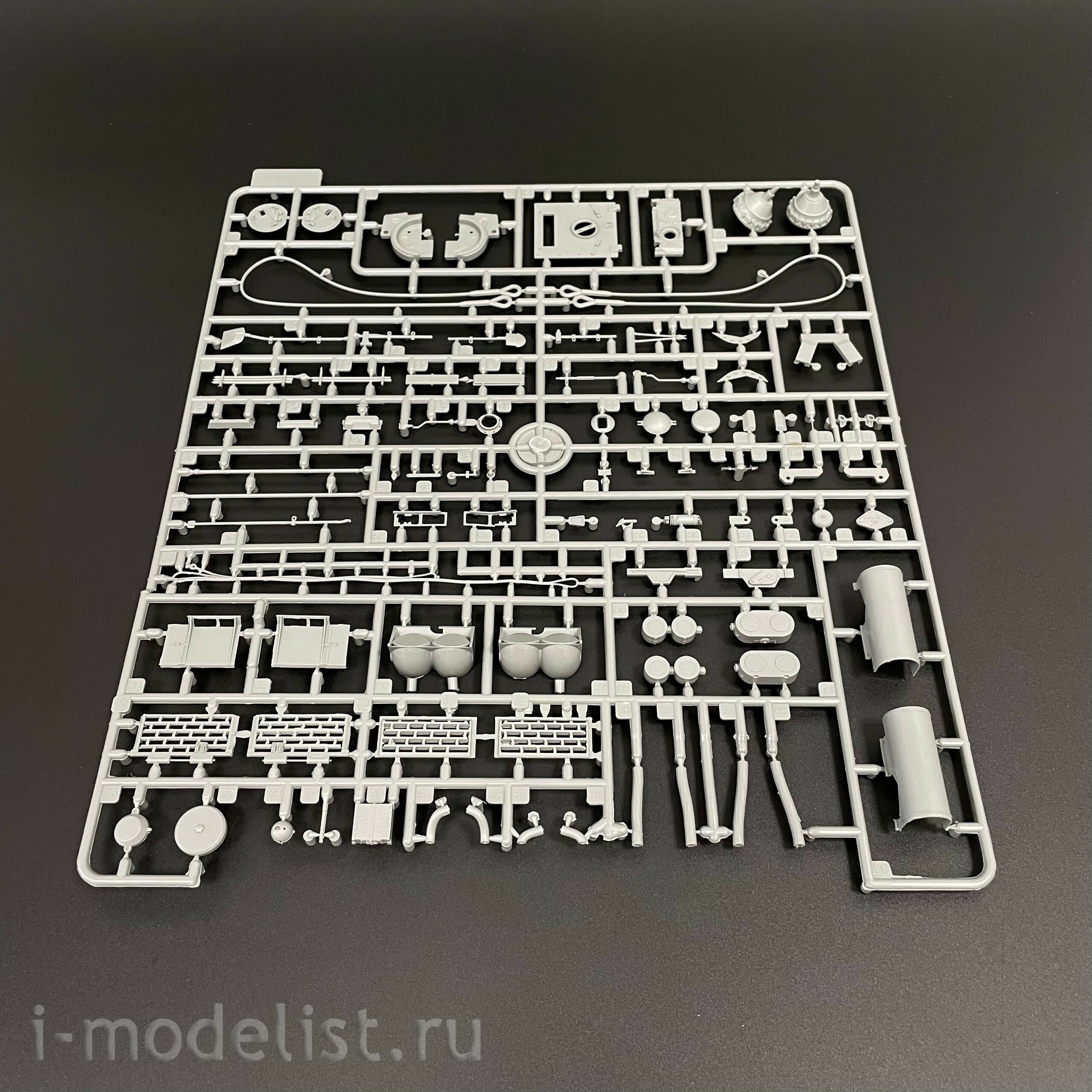 BT-034 Border Model 1/35 German Tiger I Tank (early) 