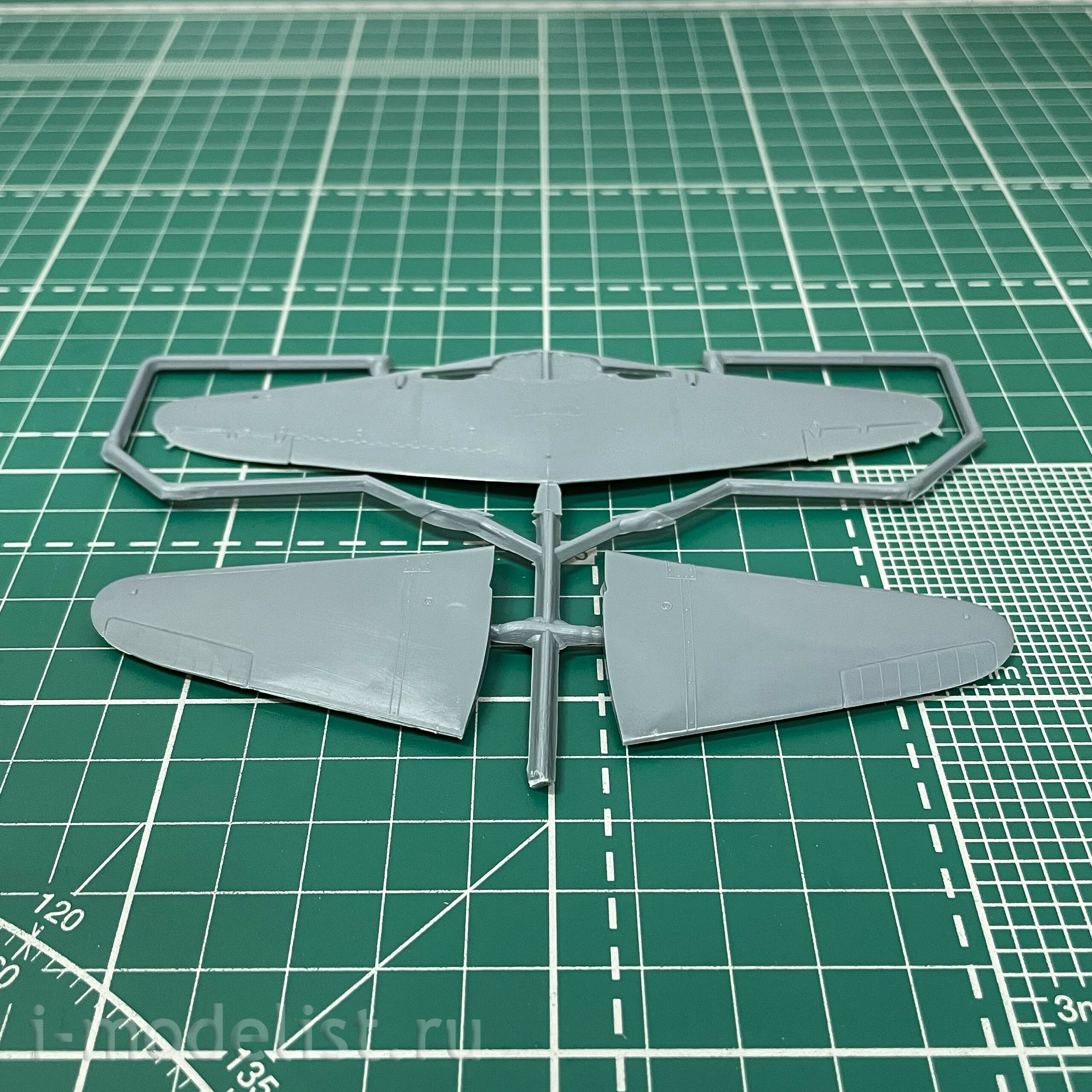 207249 Modeler 1/72 Soviet fighter aircraft La-7