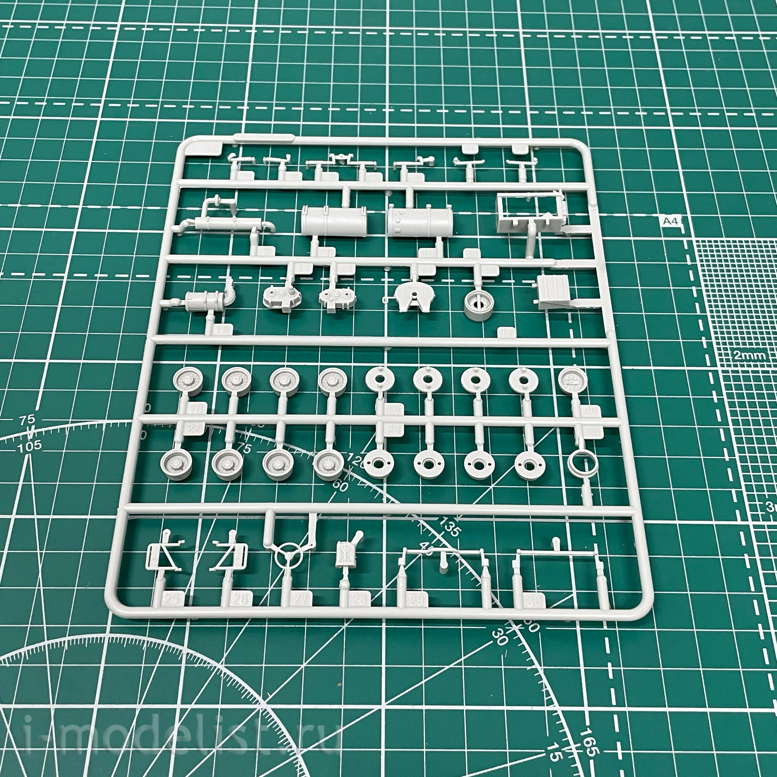 07175 Trumpeter 1/72 M1120 HEMTT Load Handling System (LHS)