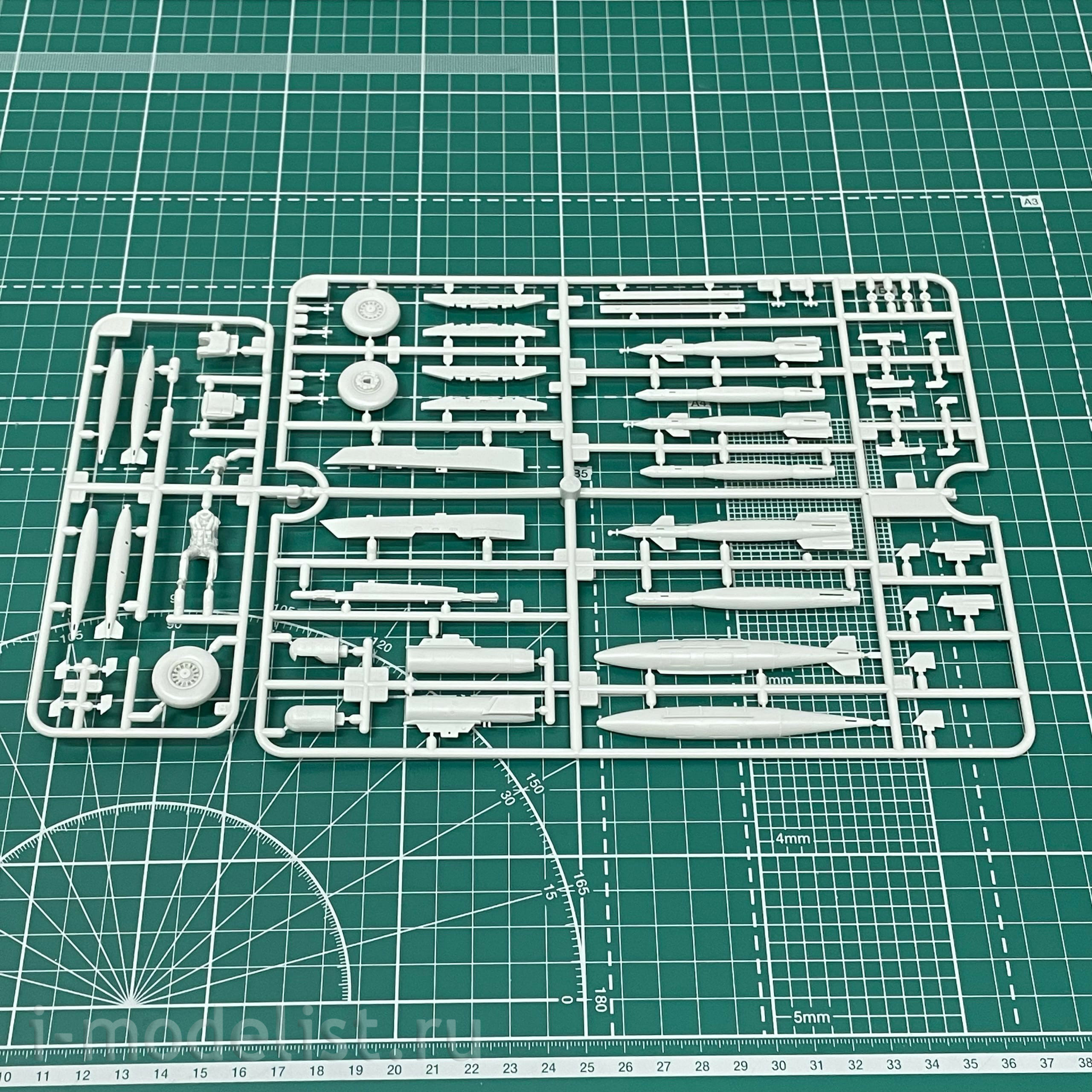 61122 Tamiya 1/48 Grumman F-14A Tomcat Aircraft (late)