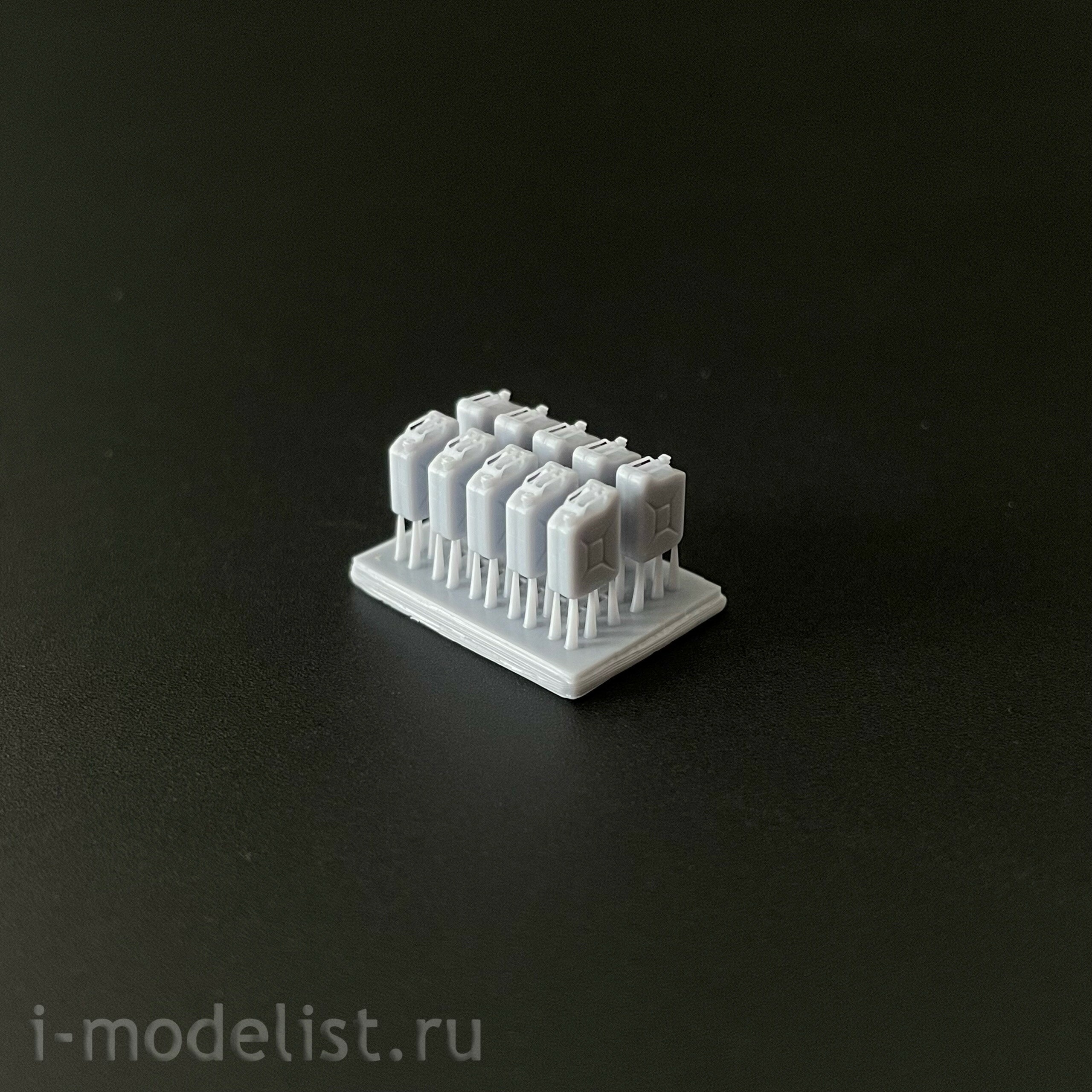 79012 SX-Art 1/72 Cans of the USSR/Russia 10 pieces
