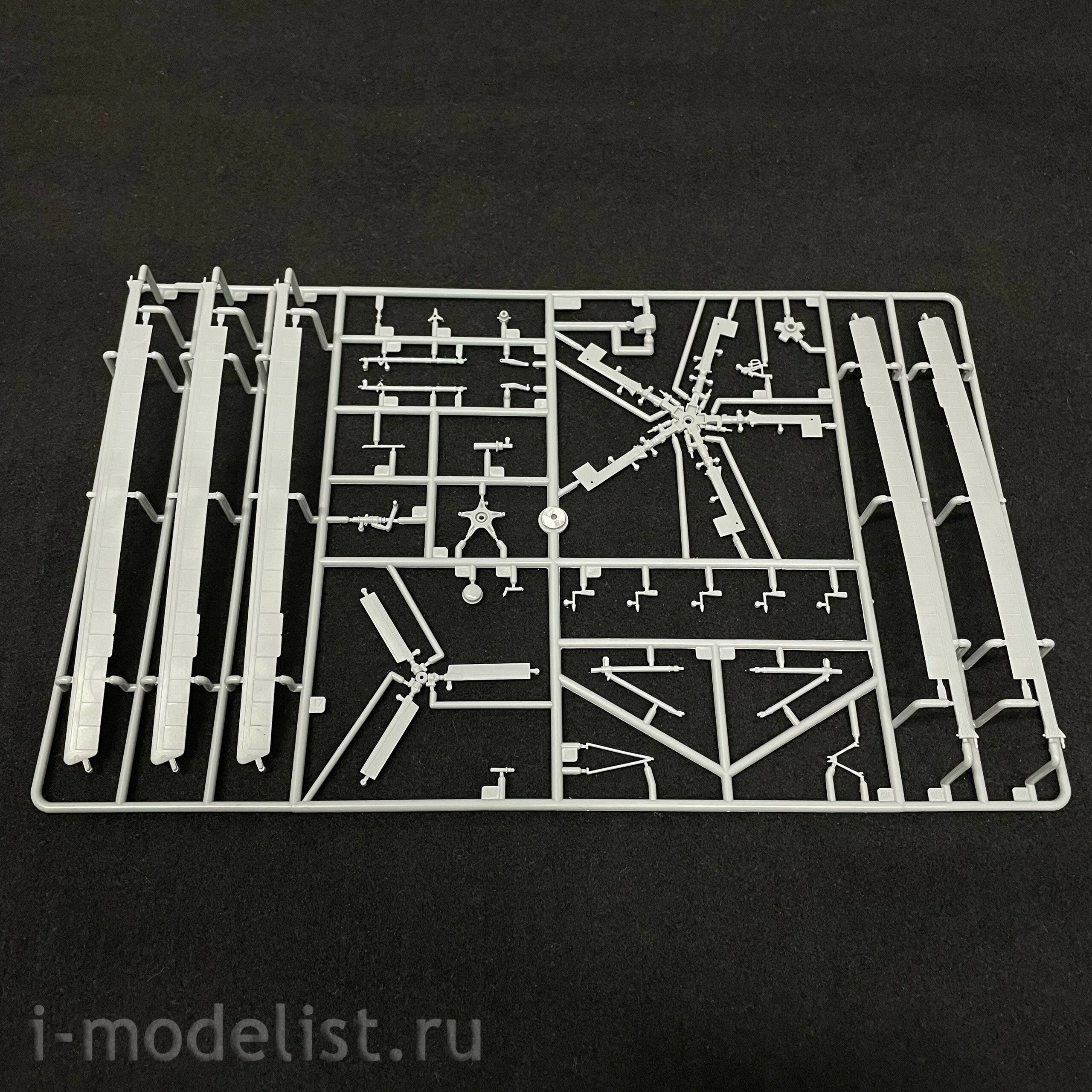 05815 Trumpeter 1/48 Soviet Helicopter Mi-8