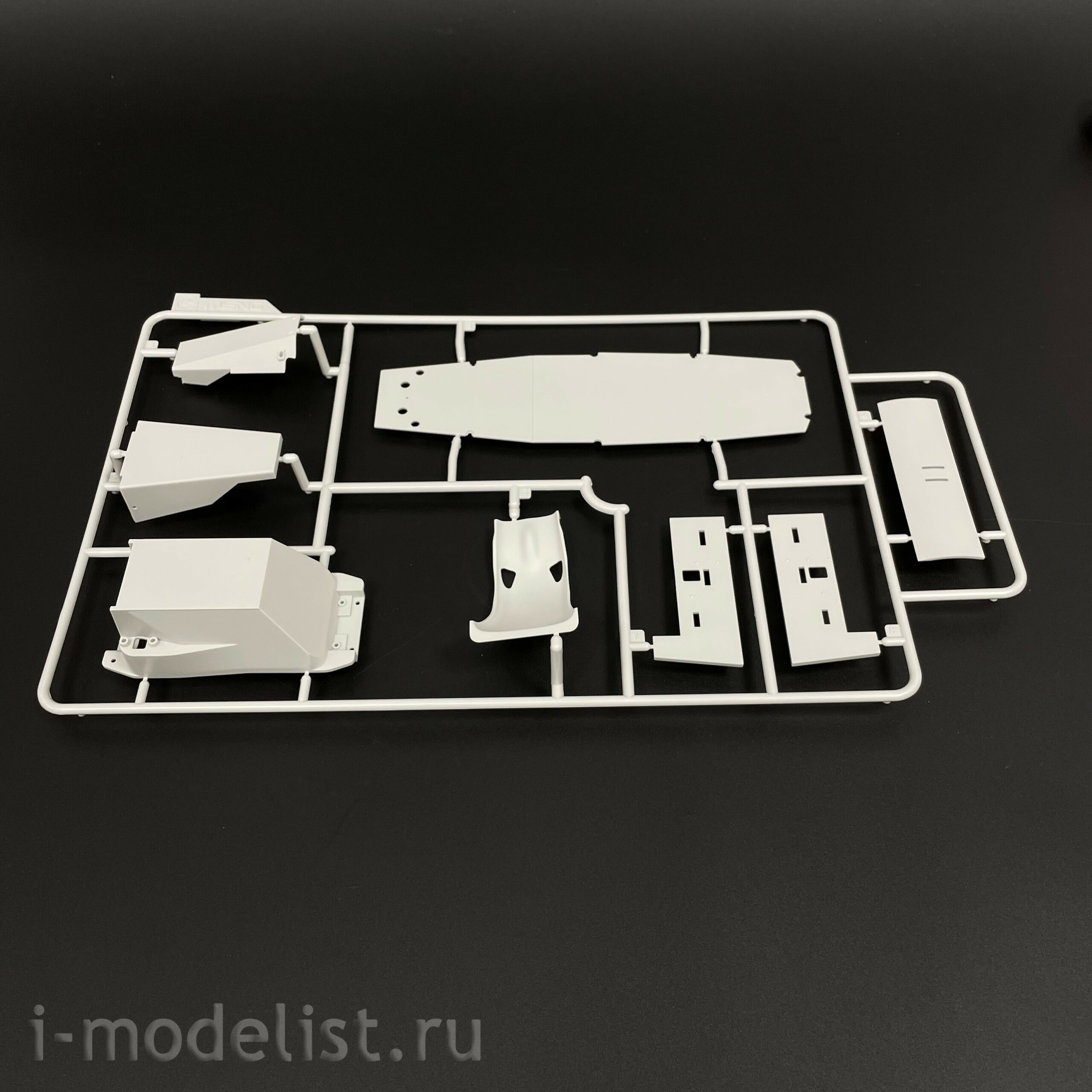 RS-004 Meng 1/12 McLaren Racing Car MP4/4 1988