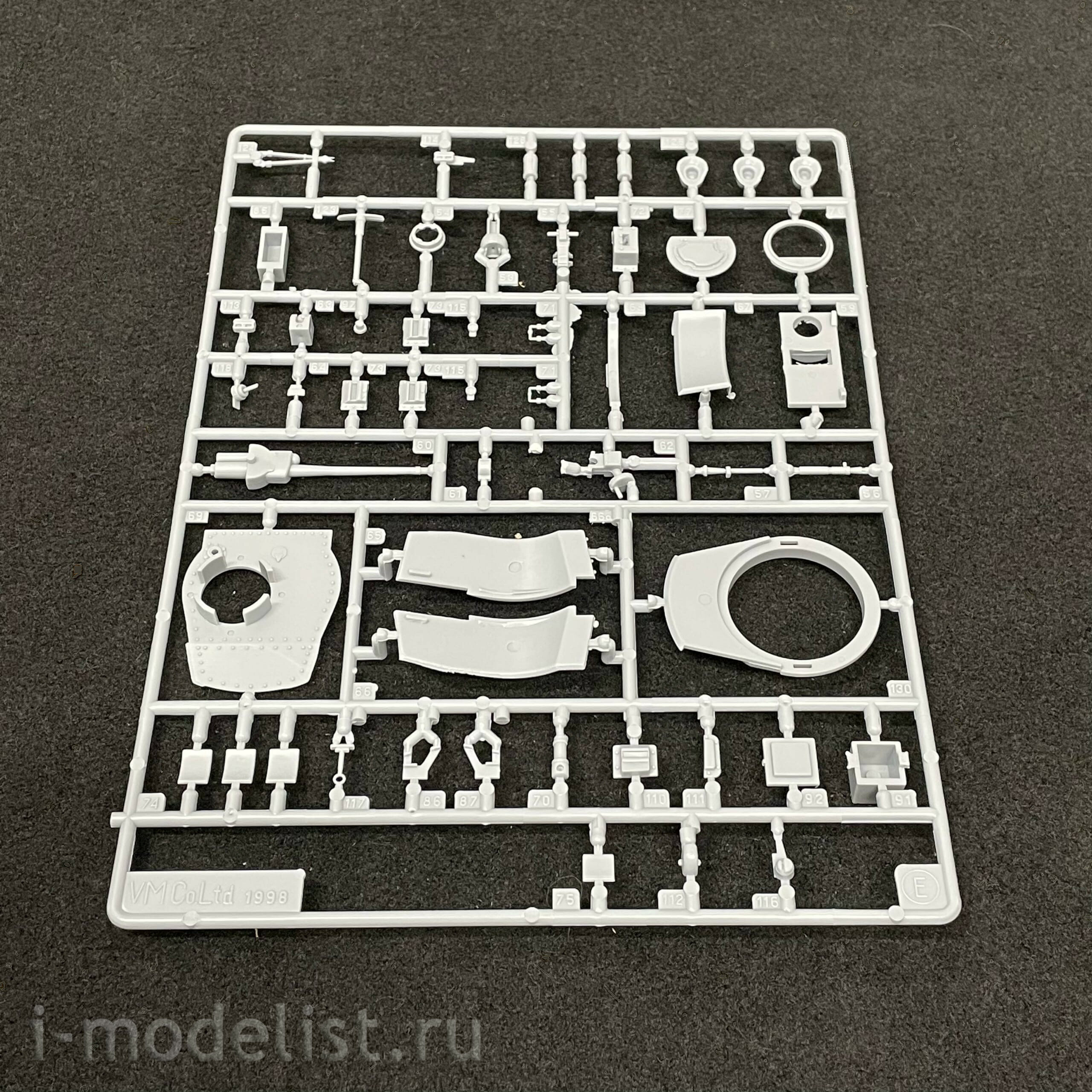 3540 Maket 1/35 Light tank Pz.Kpfw 38(t) Ausf G (Prague)