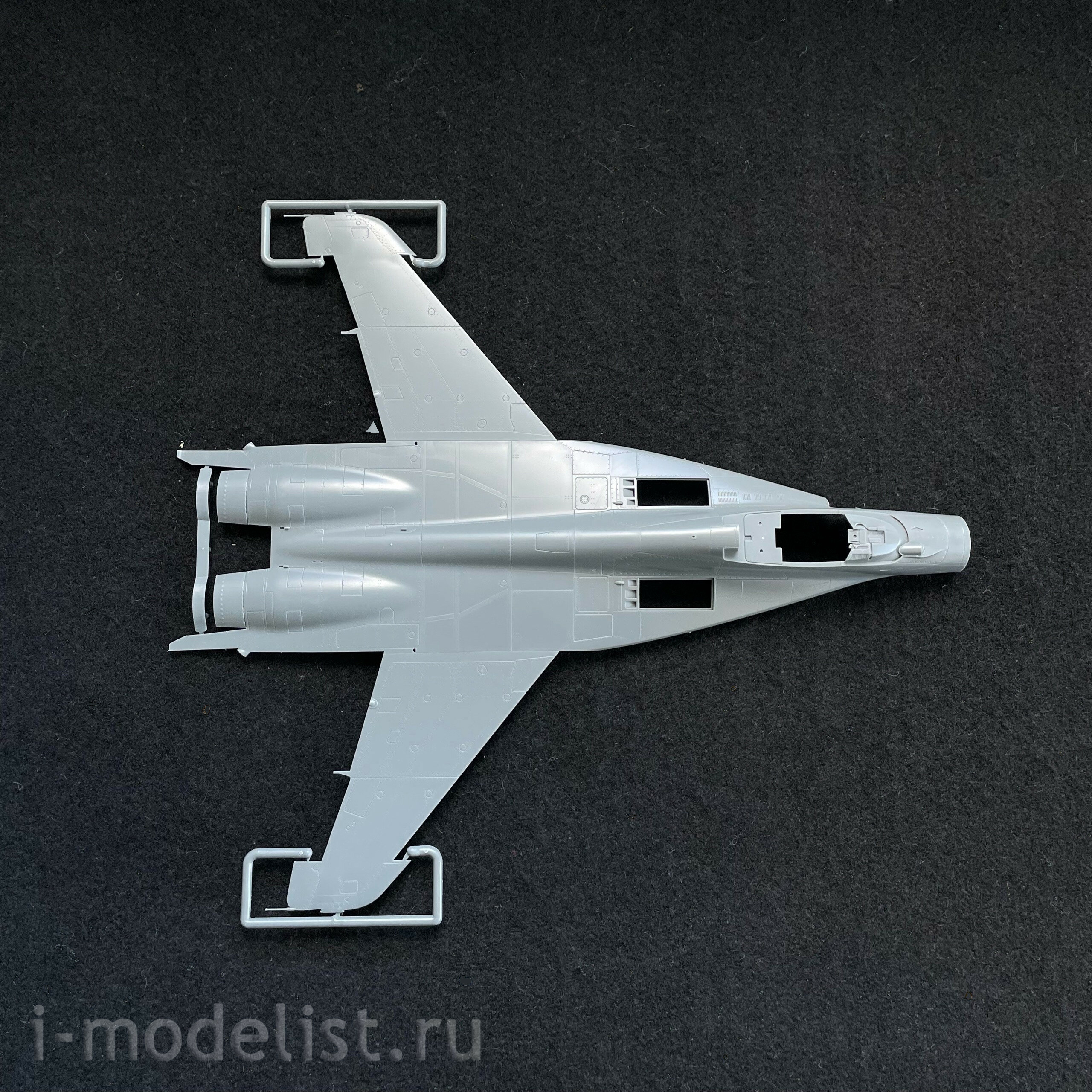 L4811 GWH 1/48 Aircraft M-29 9-12 Fulcrum A (Late) 