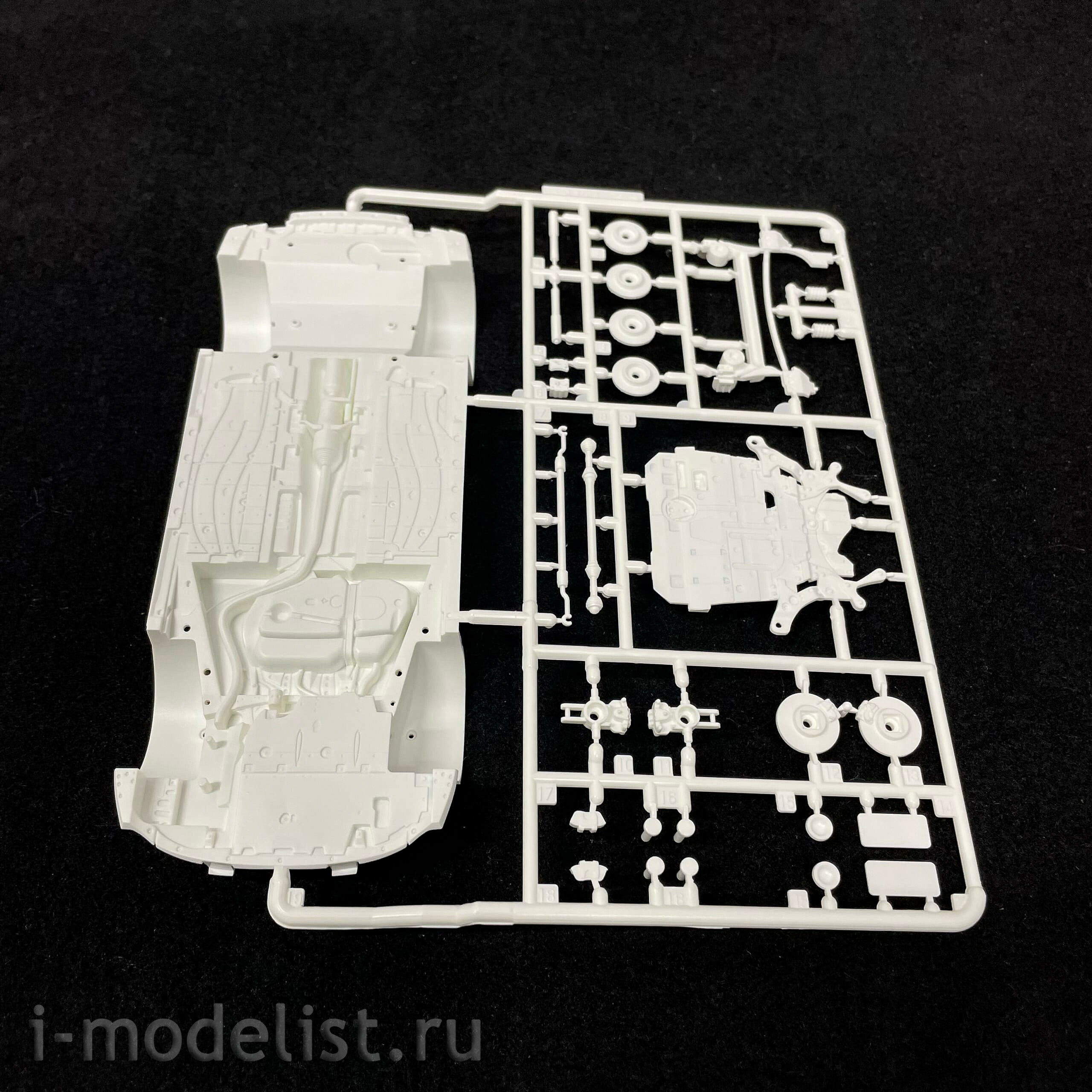 03822 Fujimi 1/24 Toyota Prius G Touring Selection 2009