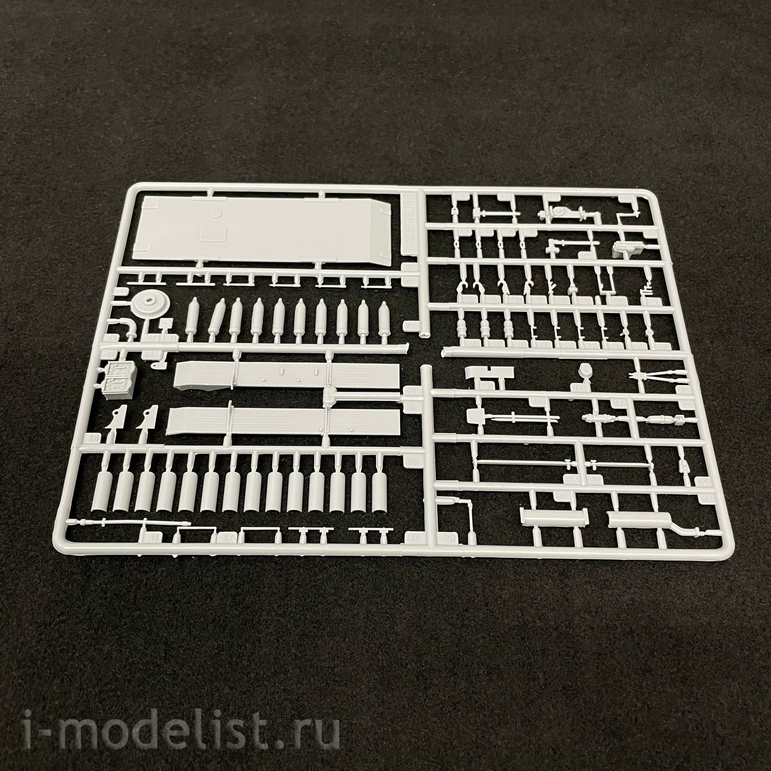 3579 Maket 1/35 German anti-aircraft installation Sd.Kfz 140 Ausf.L Flakpanzer 38(t) (Cheetah)