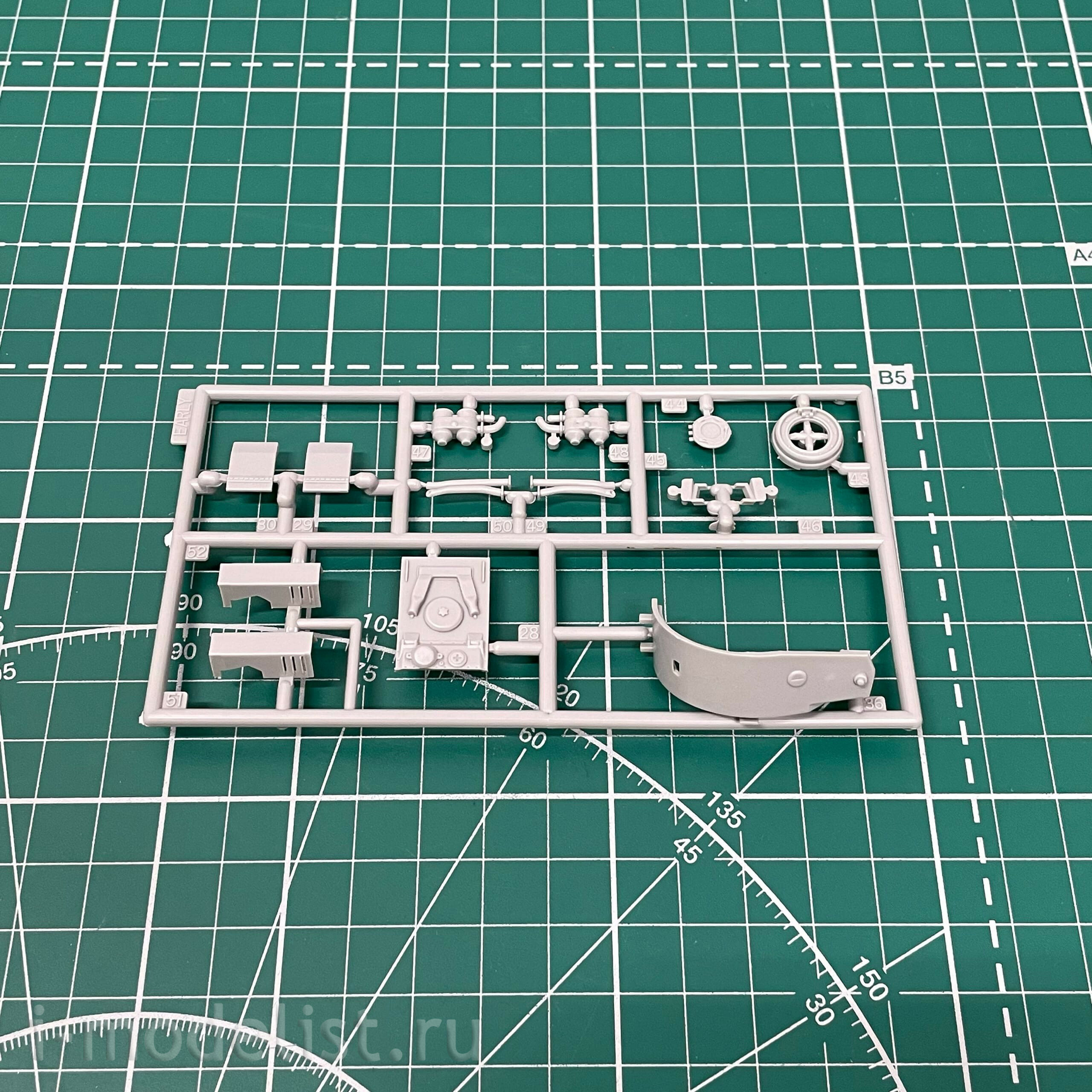 03262 Revell 1/72 German heavy tank PzKpfw VI Tiger Ausf. H
