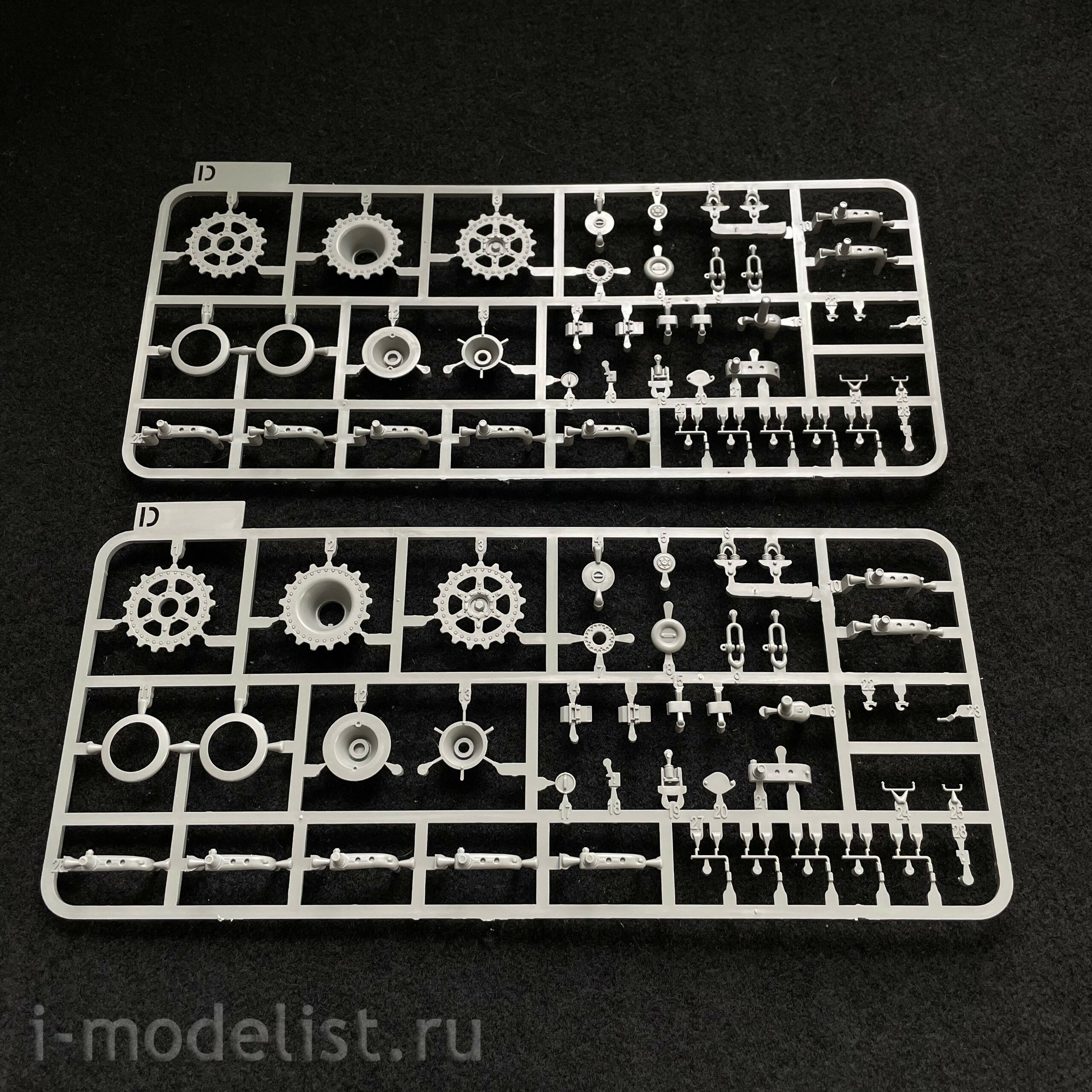 2174 Takom 1/35 German Medium Tank Pz.Kpfw.V Sd.Kfz. 171 Panther Ausf. A (early)