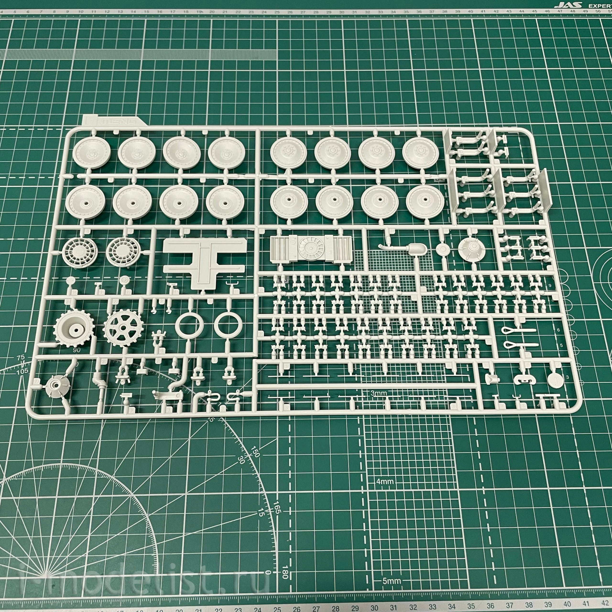 TS-052 Meng 1/35 Medium Tank Sd.Kfz.171 