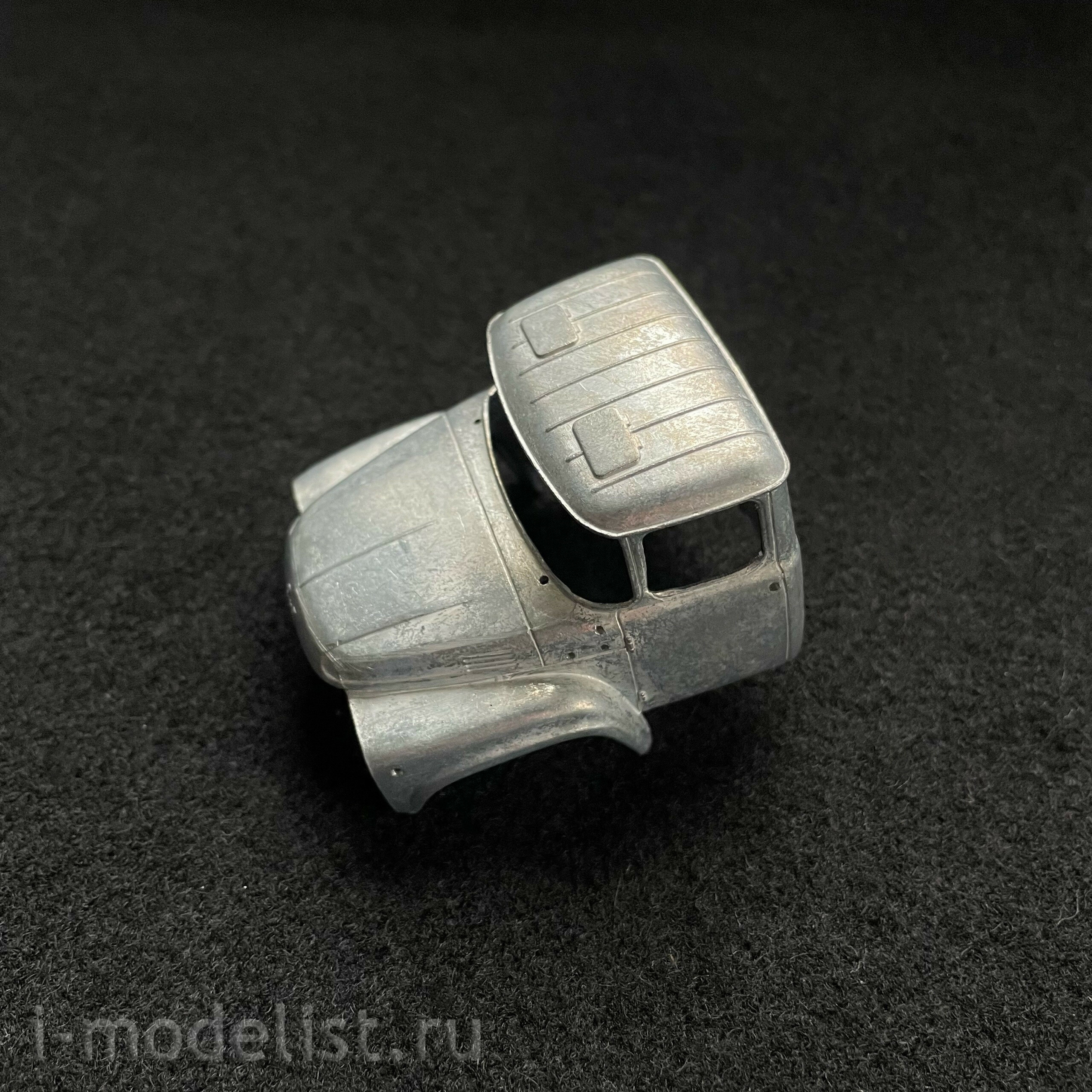 1521AVD AVD Models 1/43 Flatbed Truck 130G