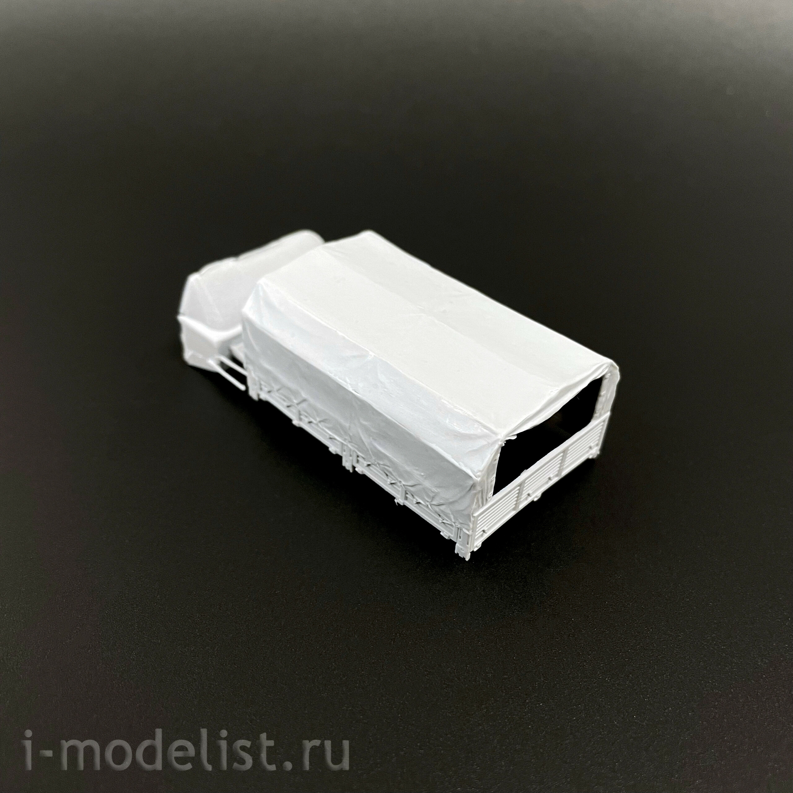 k72004 SG Modelling 1/72 Бортовая платформа нового образца с тентом для Уральского грузовика