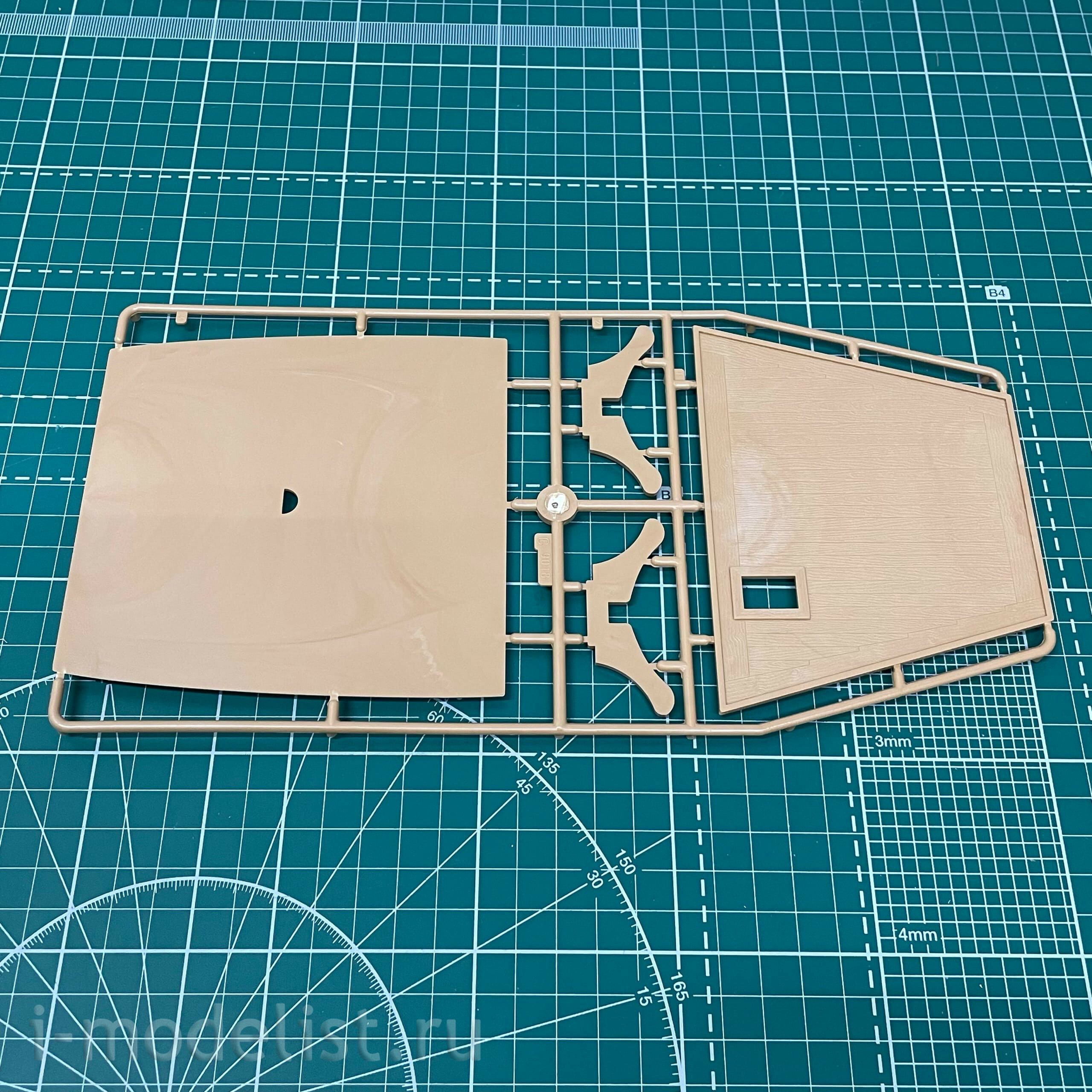 9038 Zvezda 1/72 Ship Thomas