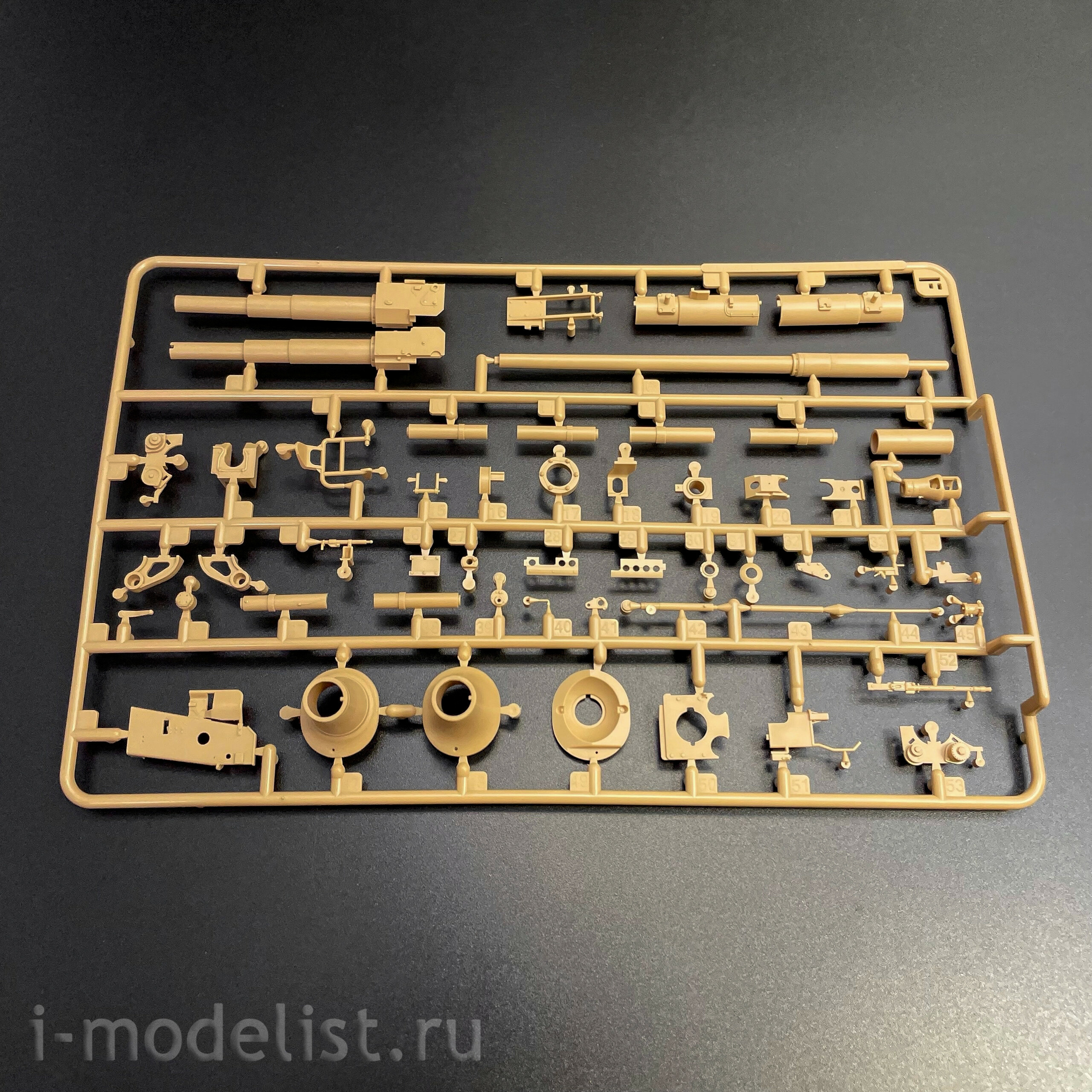 RM-5125 Rye Field Model 1/35 Notмецкий тяжелый танк Sd.Kfz.182 Tiger Ausf.B King Tiger (турель Henschel), стандартная версия