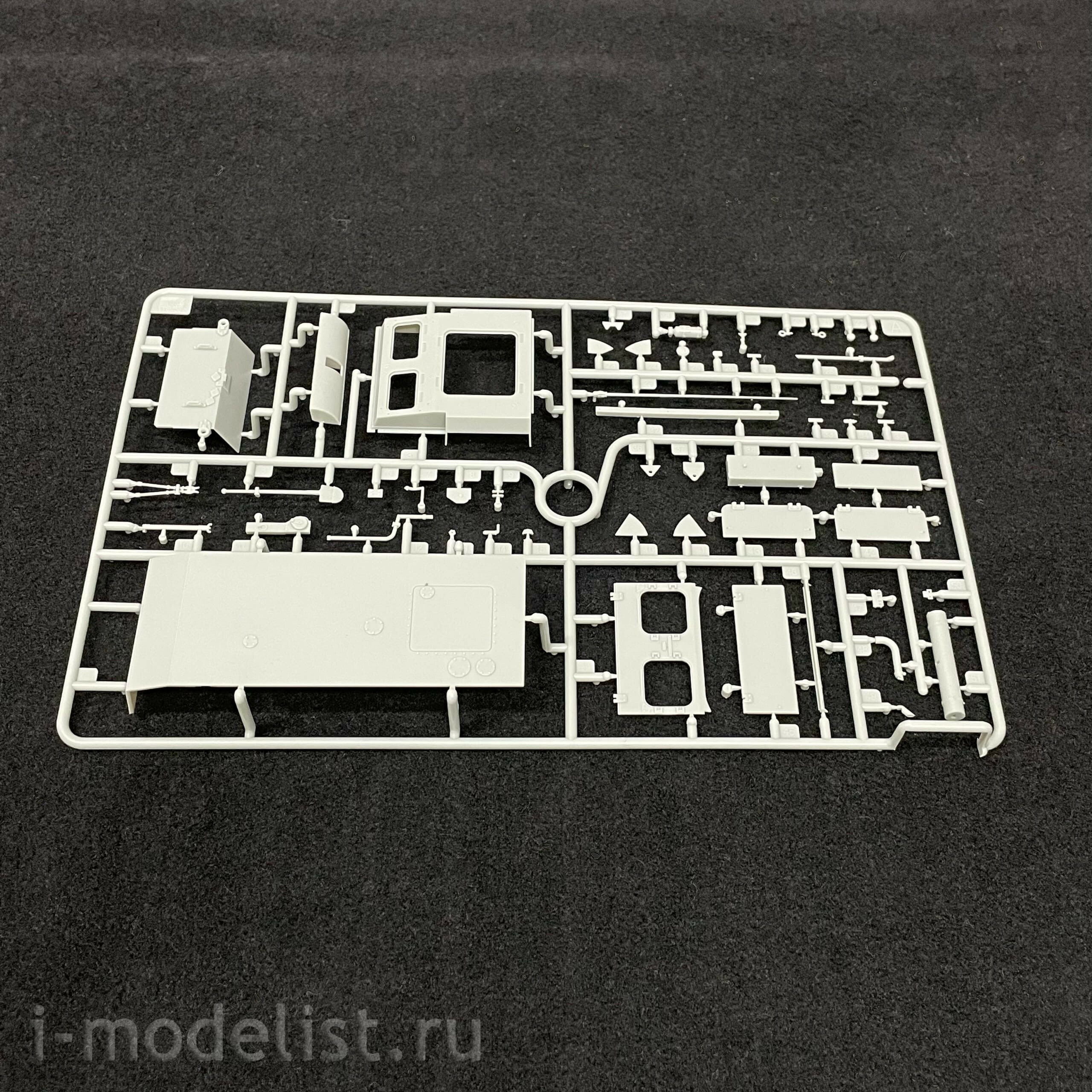 CB35124 Bronco 1/35 German Panzerkampfwagen II (Flamm) Ausf.E (Sd.Kfz.One hundred twenty two)