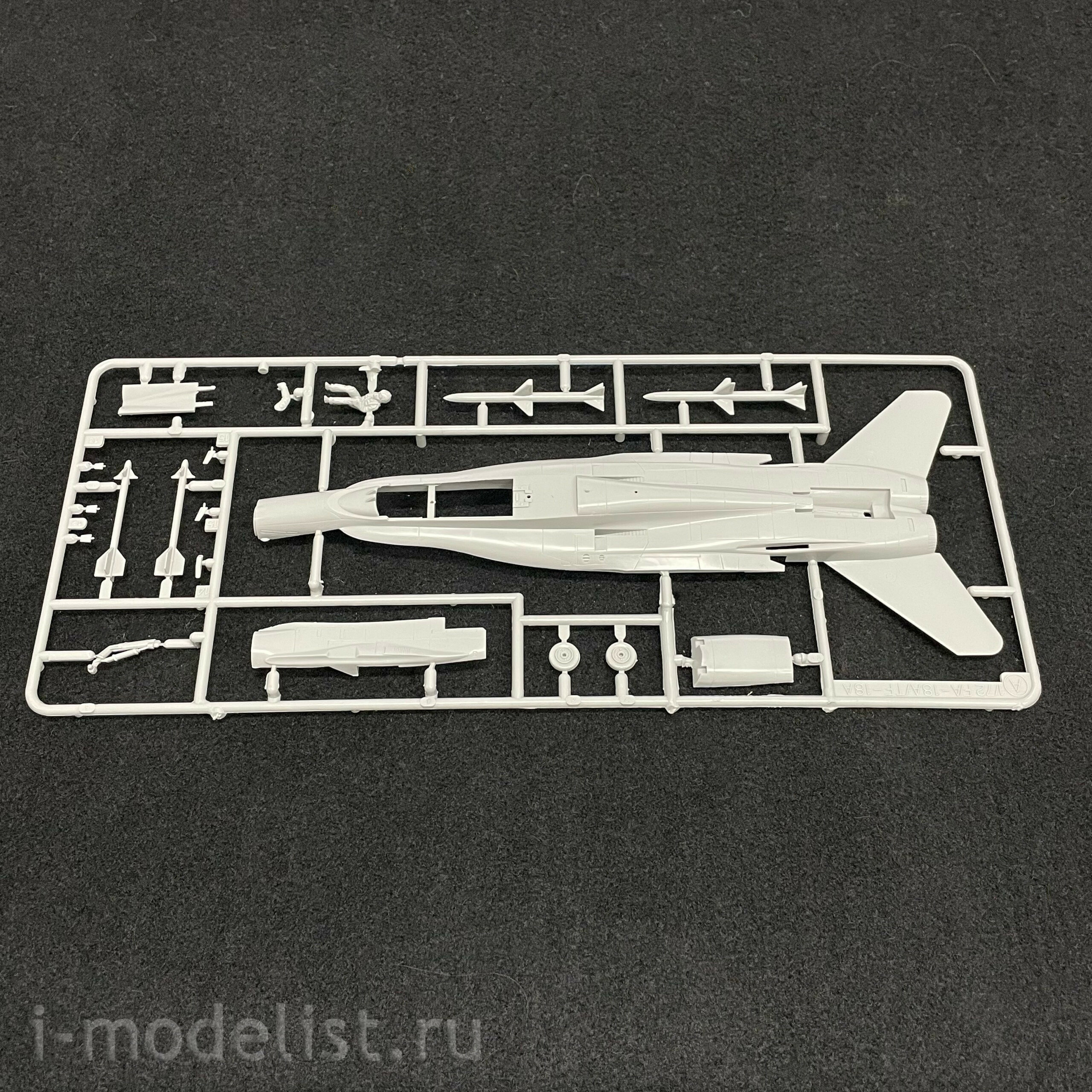 02411 Hasegawa 1/72 Royal Australian Air Force F/A-18A Fighter 
