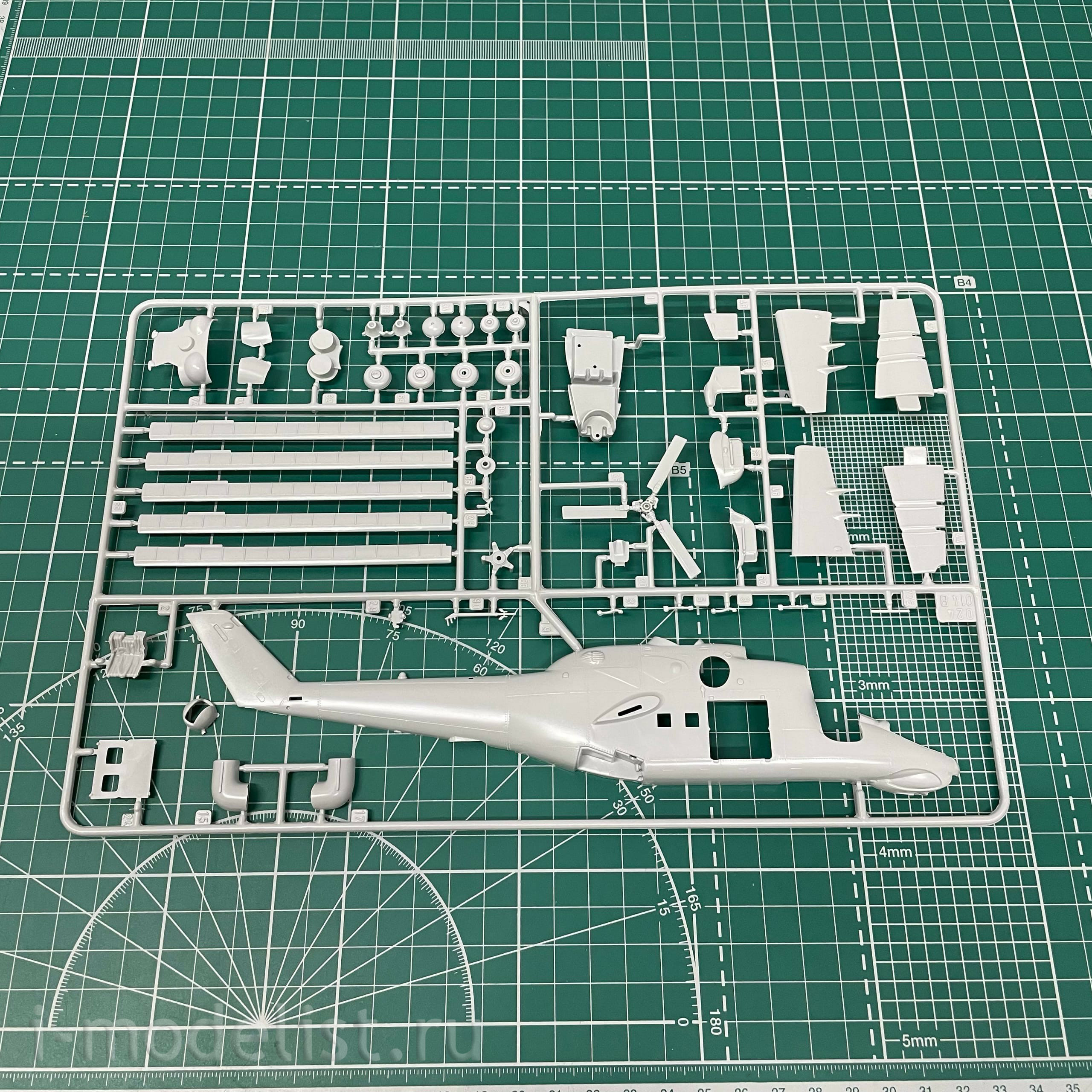 KPM0199 Kovozavody Prostejov 1/72 helicopter 