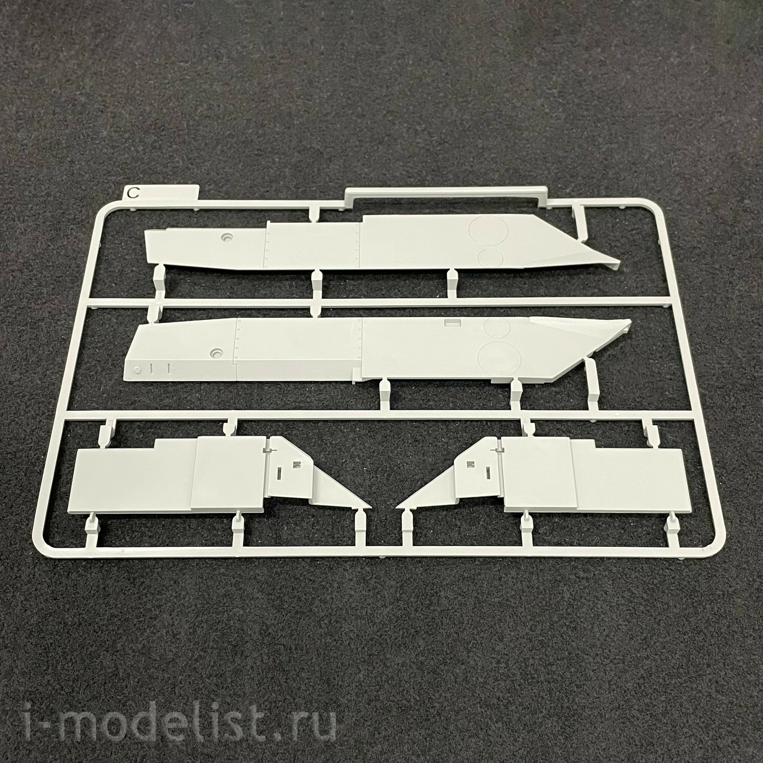 2155 Takom 1/35 Self-propelled gun Versuchsträger VT 1-2