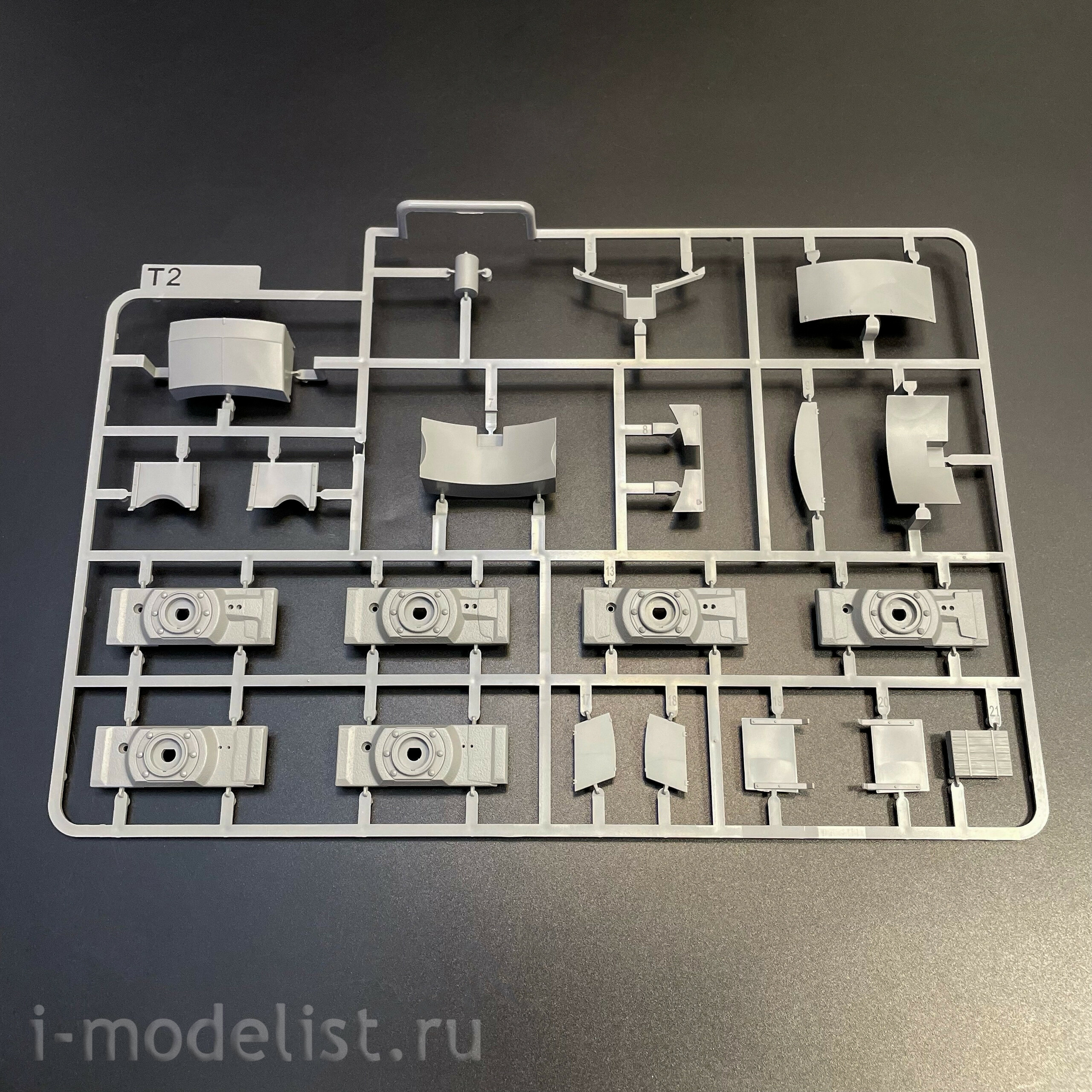 2196 Takom 1/35 Notмецкий тяжёлый танк Sd.Kfz.181 Pz.Kpfw.VI Ausf.E - Tiger I ранний