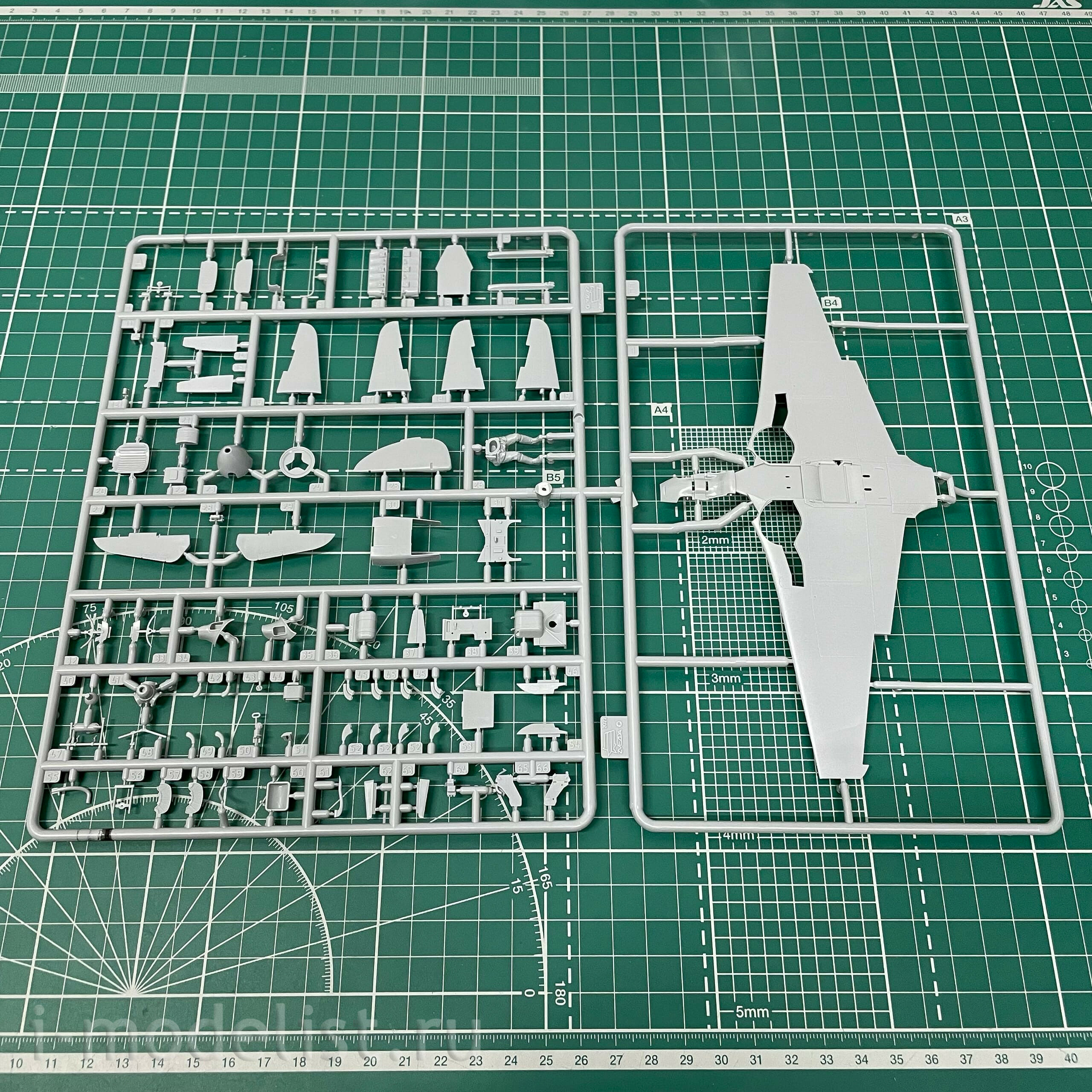 4815 Zvezda 1/48 Soviet Yak-9D fighter