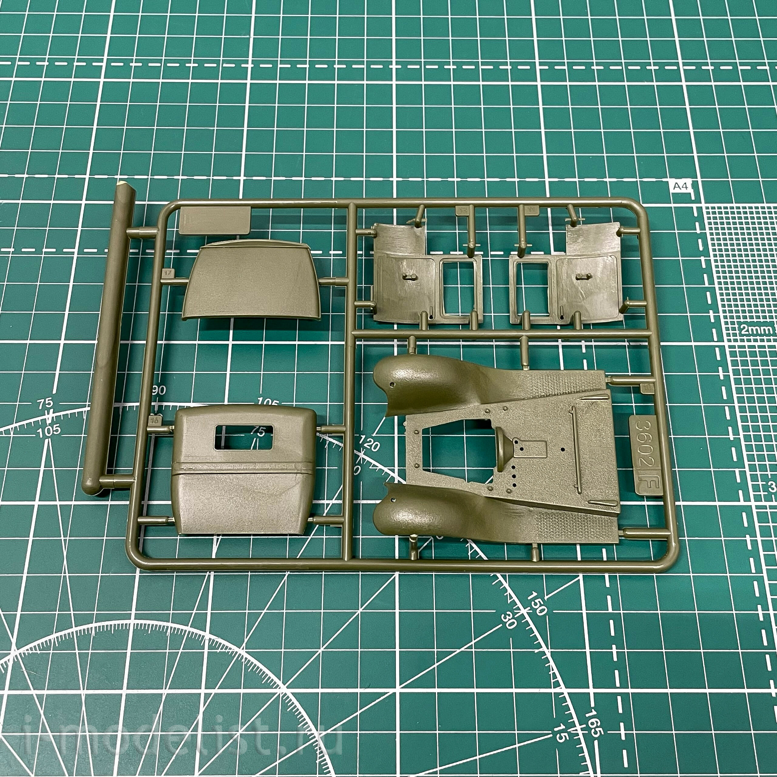 3602 Zvezda 1/35 Truck GAS-AA