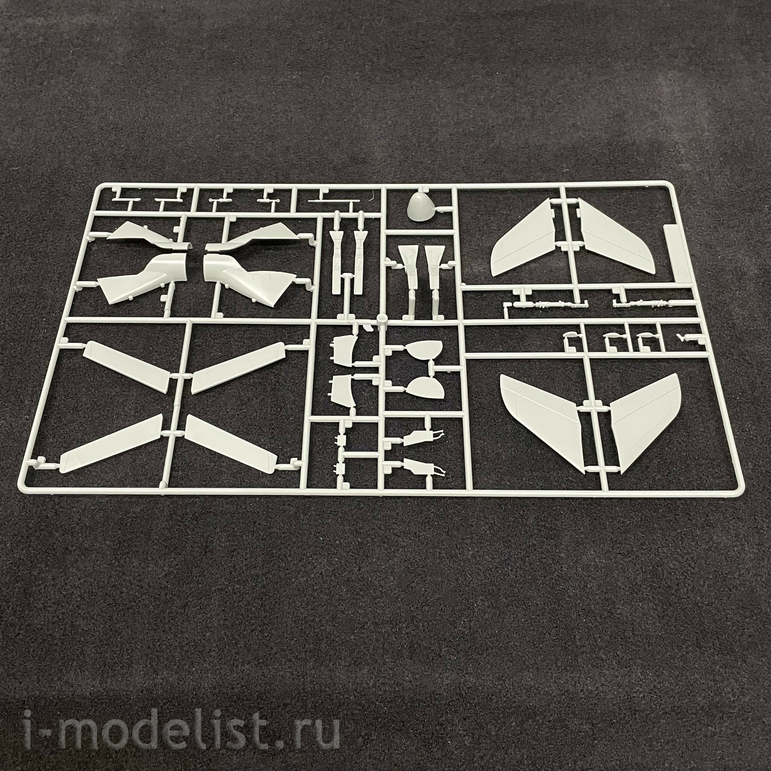 2772 AIRCRAFT Italeri 1/48 HUNTER F. 6/FGA.9 (Aerobatic Teams)