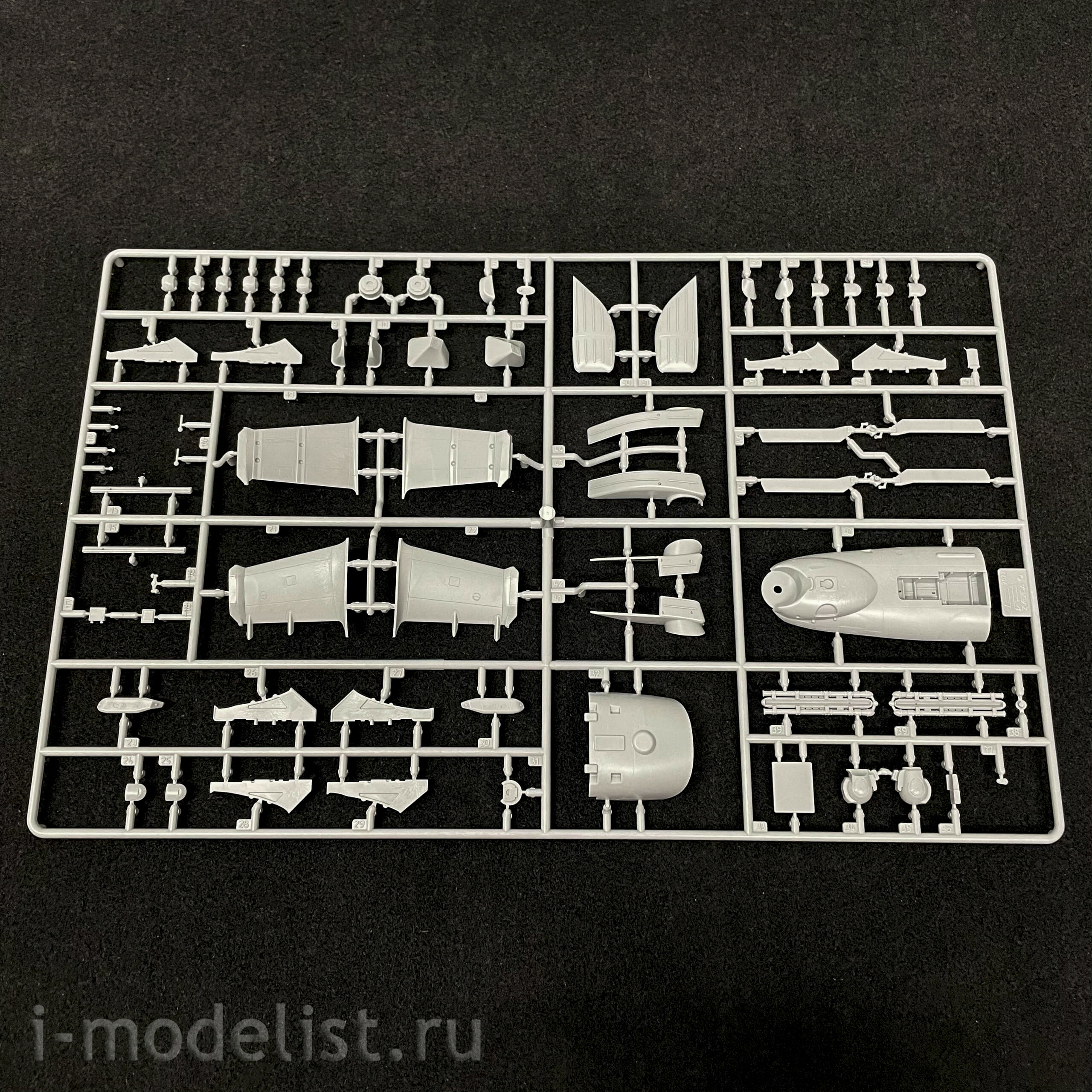 4813 Zvezda 1/48 Russian Mi-35M attack helicopter