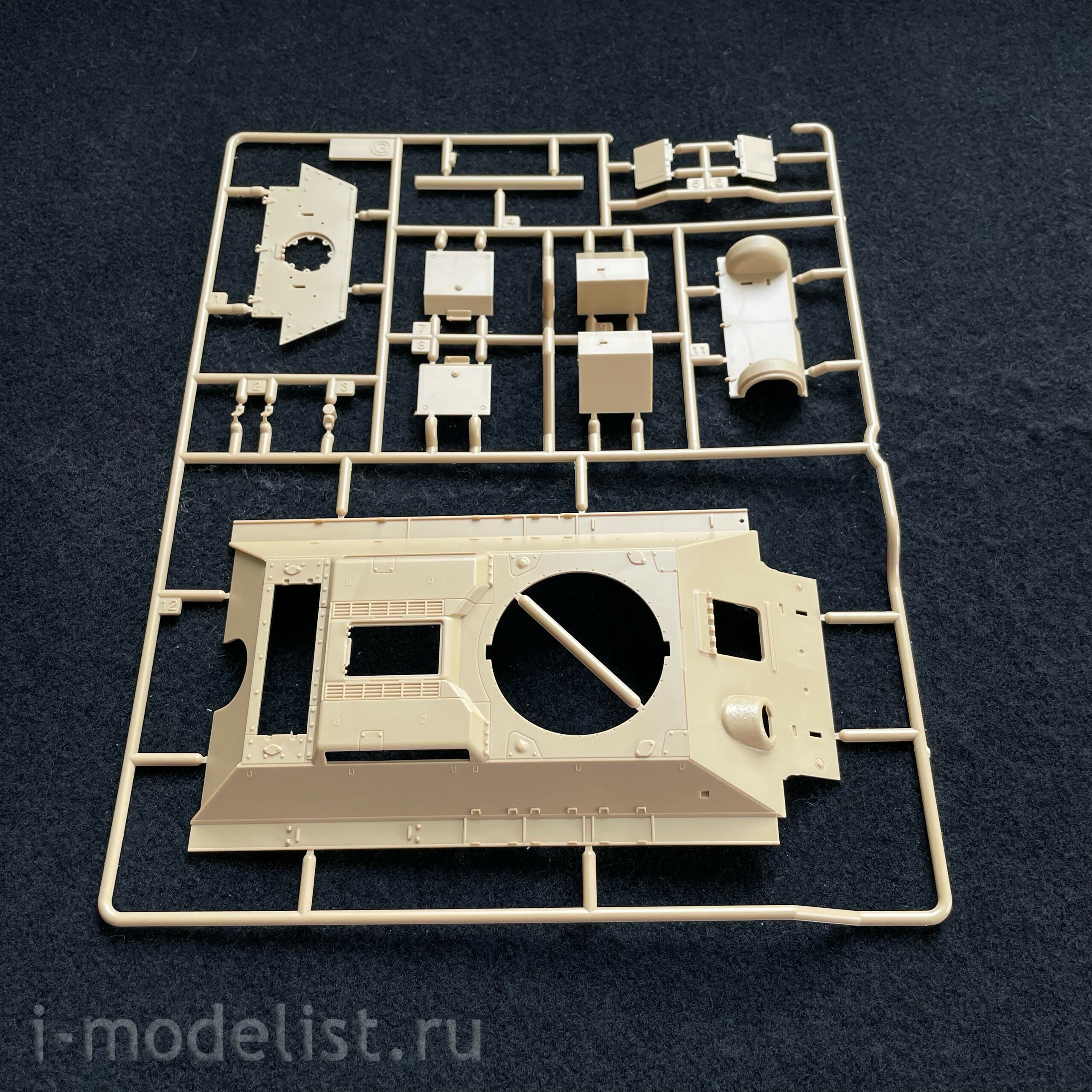 13502 Academy 1/35 Tank German 34/76 747(r) 