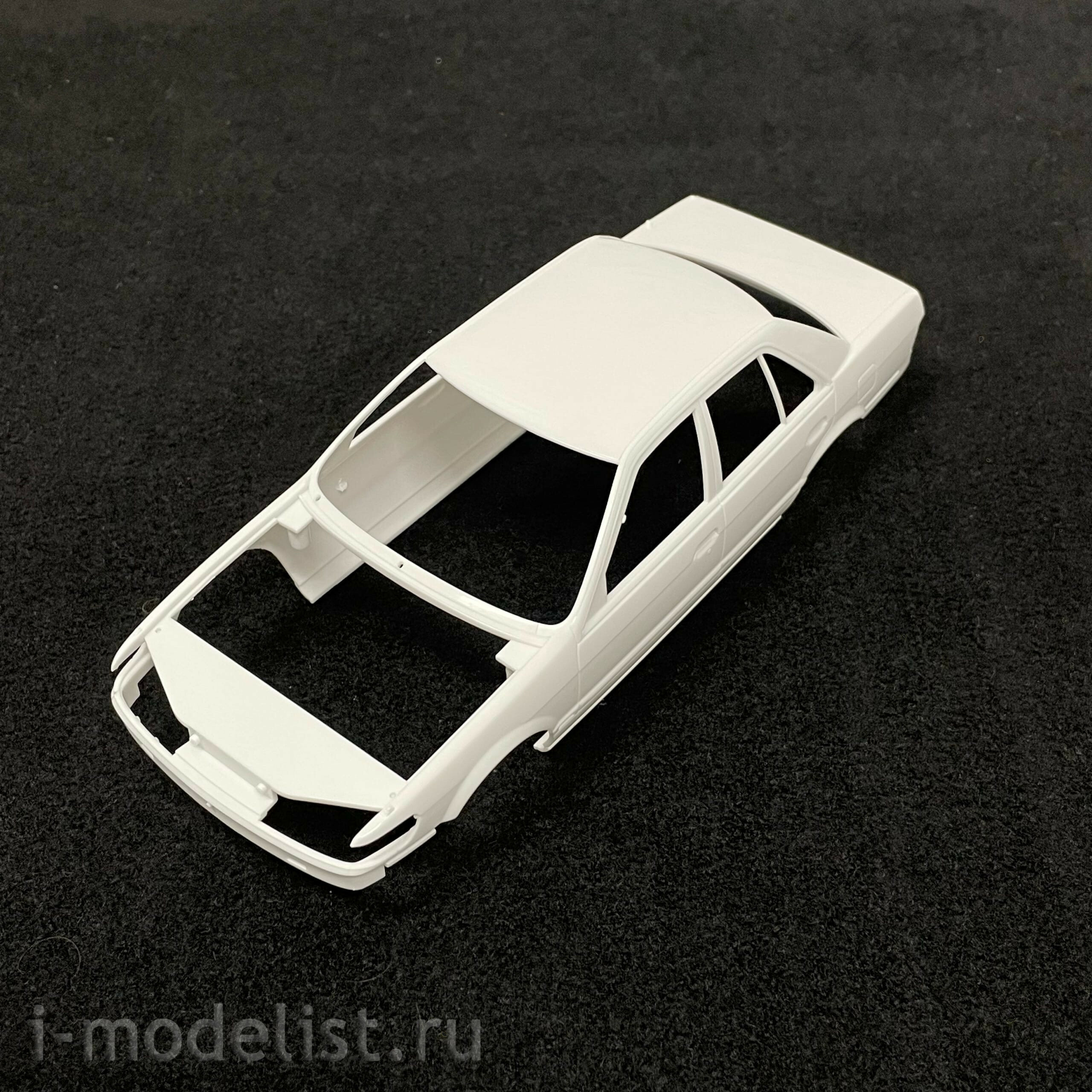 20562 Hasegawa 1/24 Nissan Bluebird 4Door Sedan SSS-Attesa Limited (U12) Early w/Trunk Spoiler