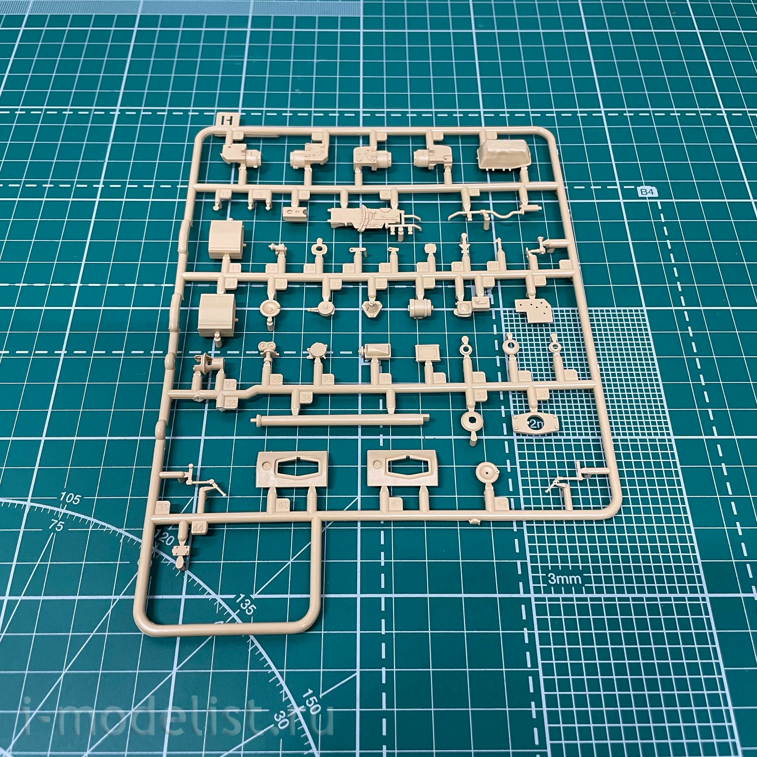 RM-5053 Rye Field Model 1/35 Medium Tank Pz.Kpfw.IV Ausf. G Sd.Kfz. 161/1