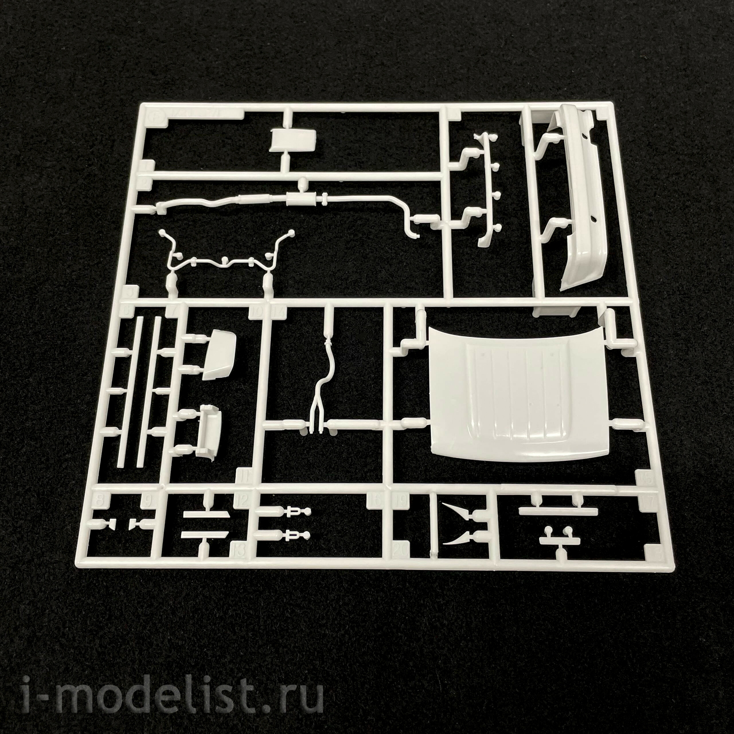 20559 Hasegawa 1/24 Toyota Zvezdalet EP71 Turbo-S (3door) Middle Version (1987)