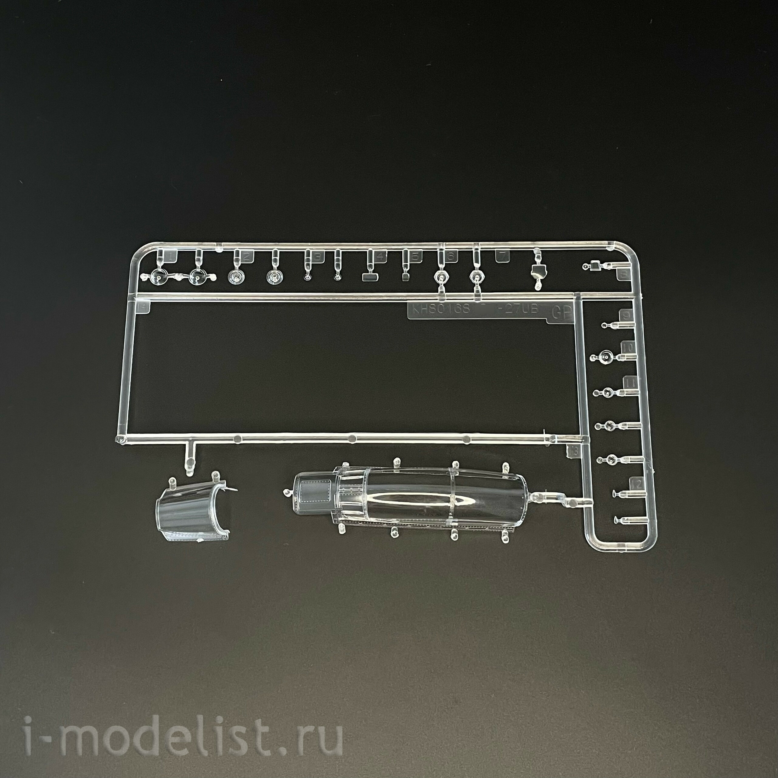 KH80168 Zimi Model 1/48 Российский истребитель С-27УБ (Flanker-C)