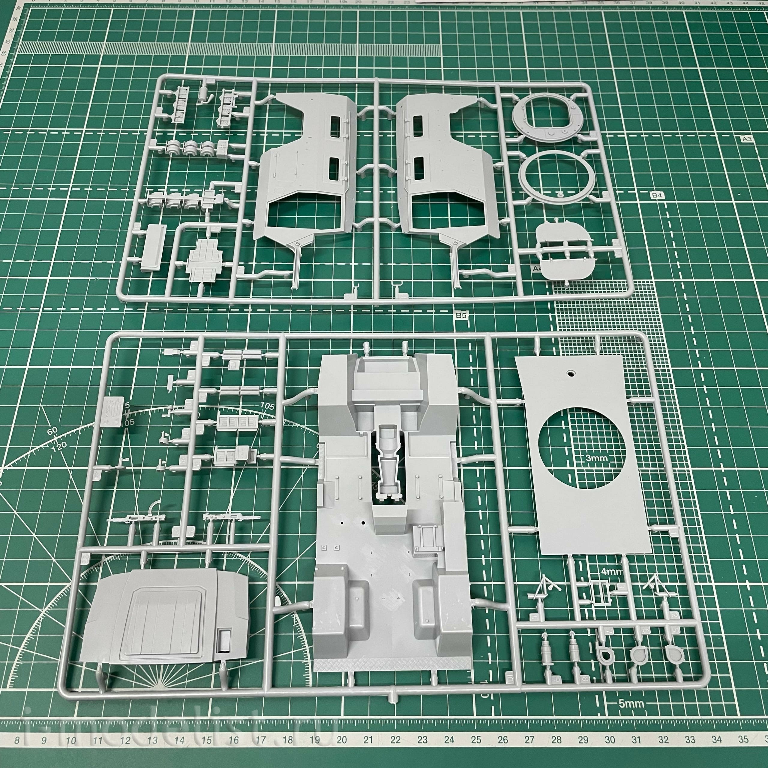 3668 Zvezda 1/35 Russian armored car GAZ - Tiger