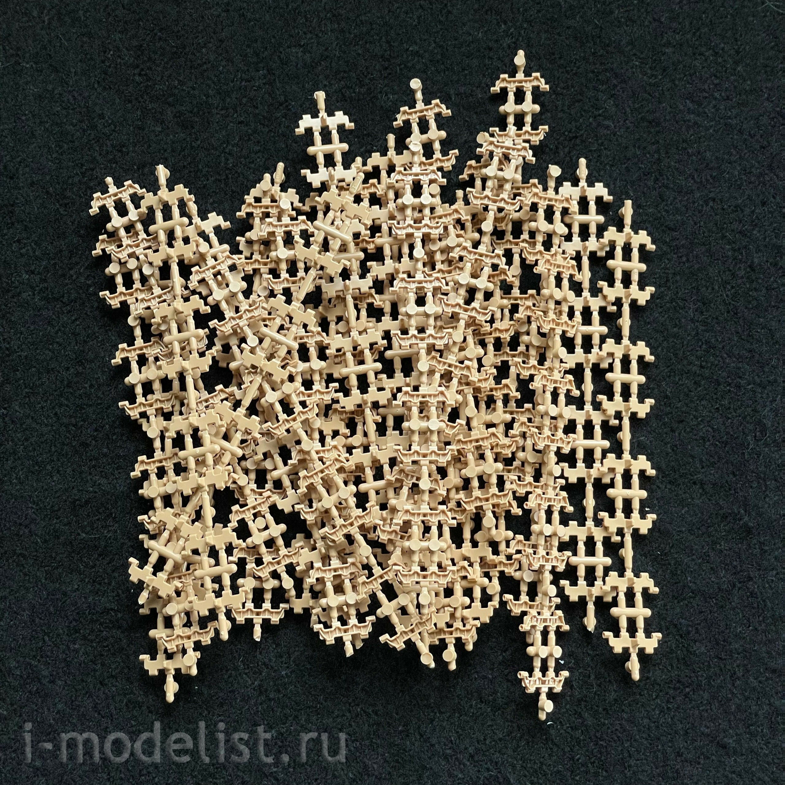 RM-5064 Rye Field Model 1/35 Working tracks RMSH for early tanks T-55 (plastic)