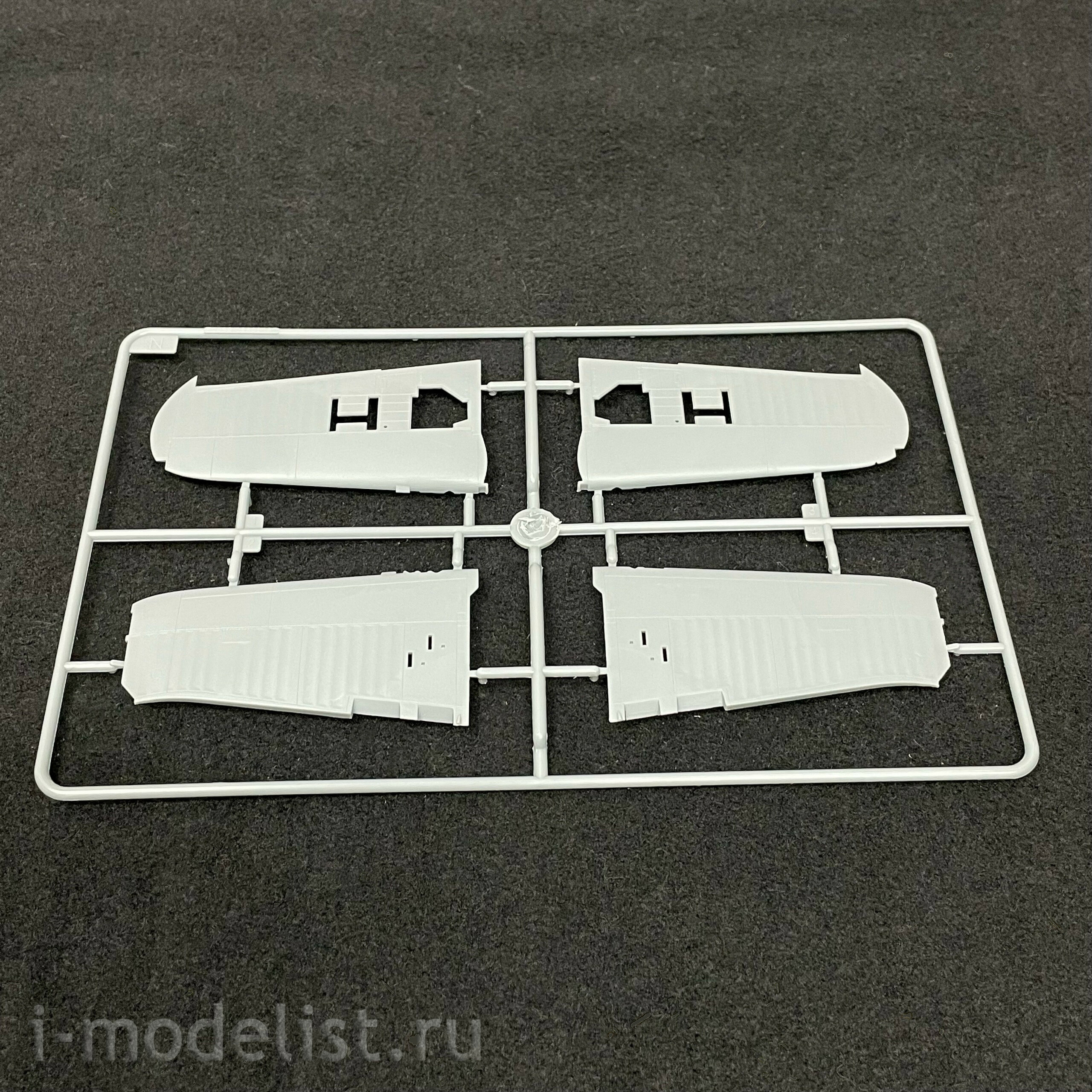 80389 HobbyBoss 1/48 F4U-5 Corsair