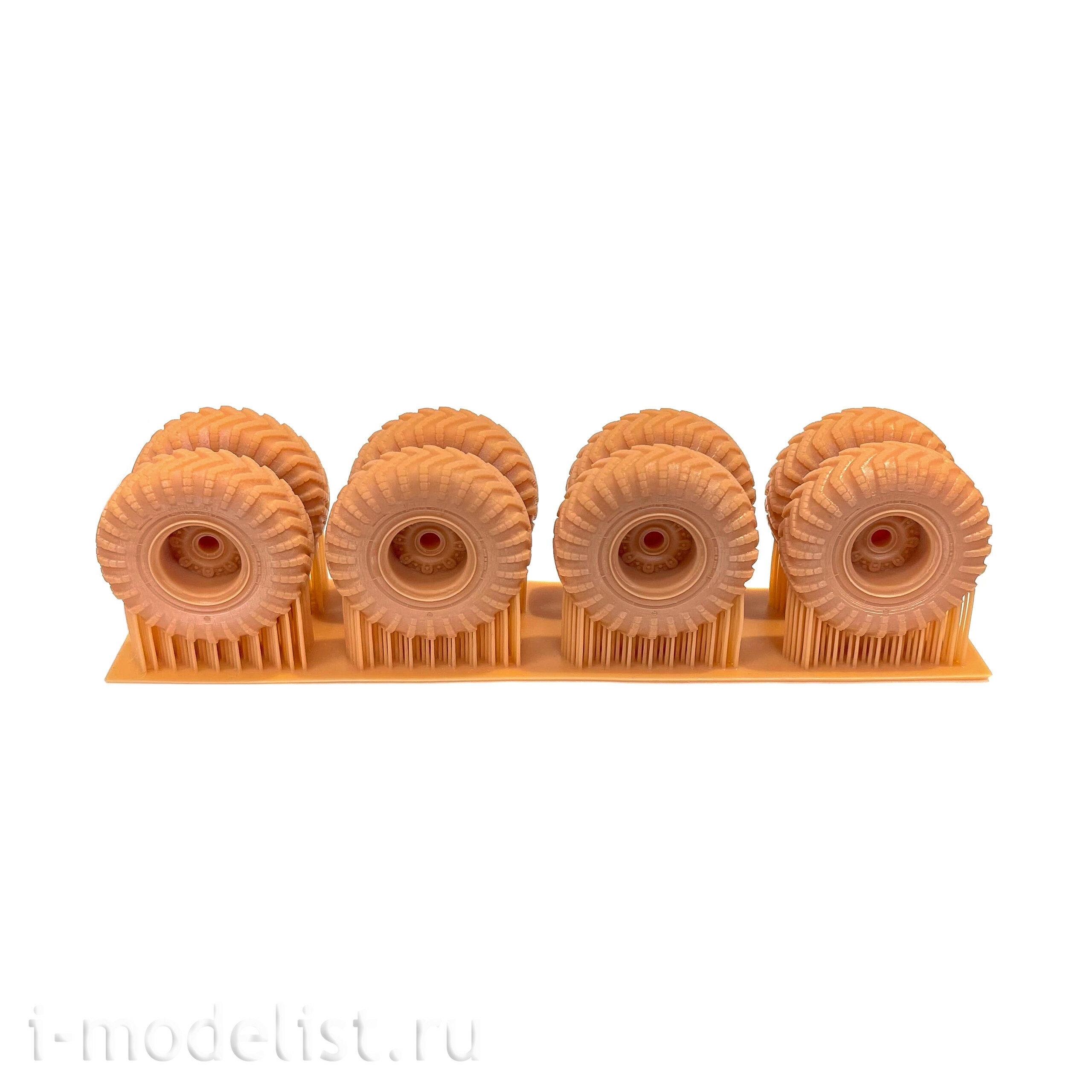 DVC35025 DVC 1/35 I-159 Wheelset for the Uragan rocket Launcher and the Luna short-range artillery missile system (8 pcs.)
