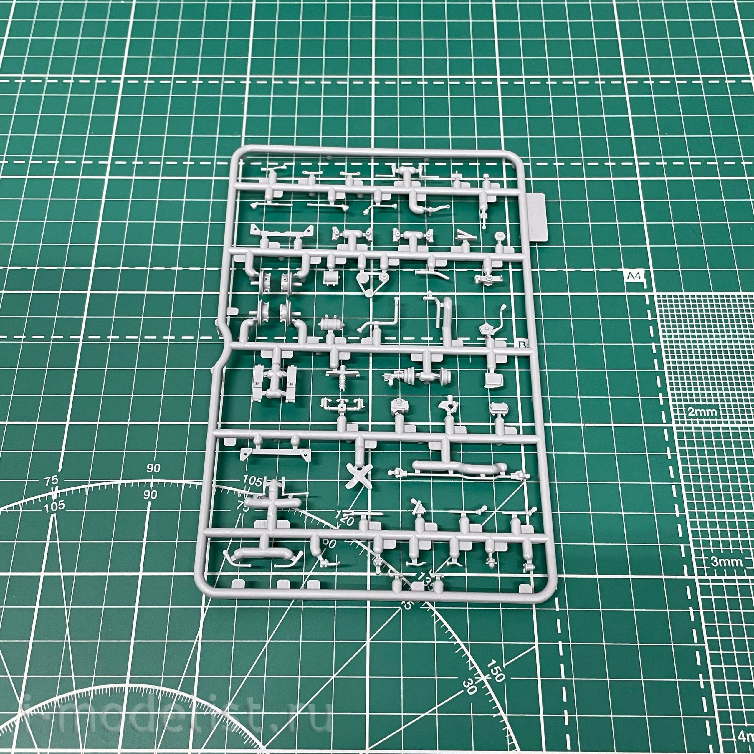 35596 ICM 1/35 BM-13-16 on G7107 chassis with Soviet calculation