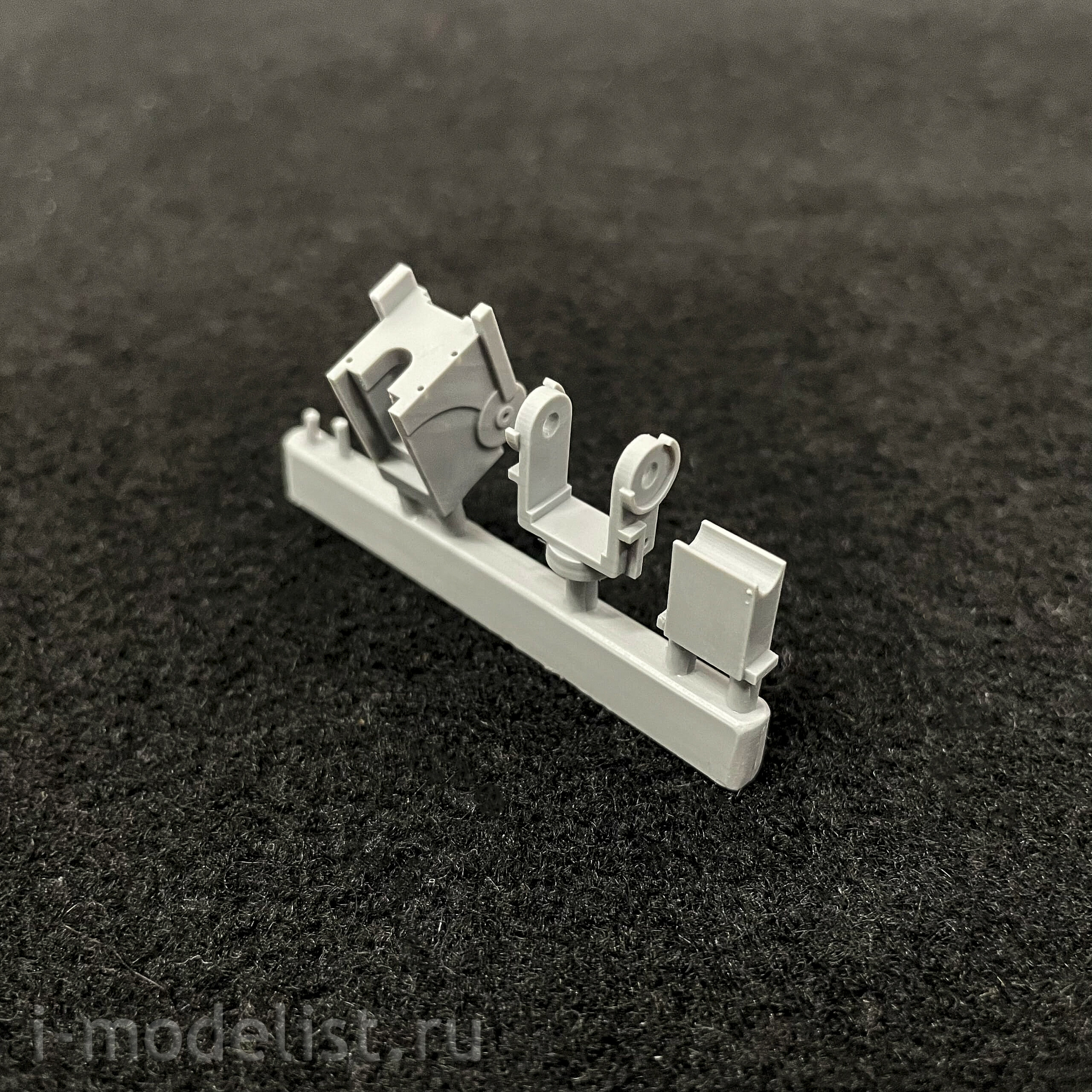 GR35Rk013 Face 1/35 3-pounder (47 mm) Vickers / Maxim guns on a pedestal mount, 1885