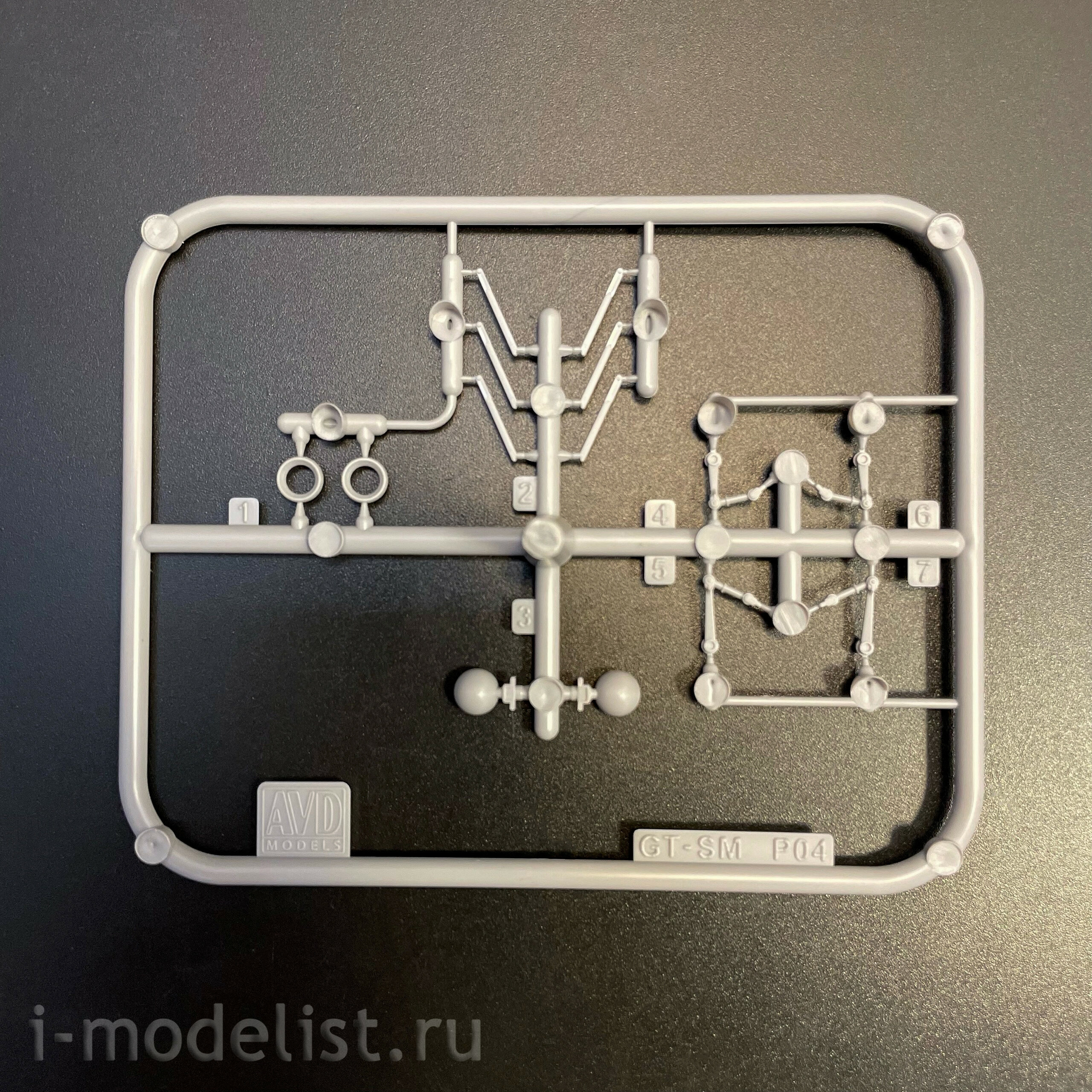 3506AVD AVD Models 1/35 Pre-order  Гусеничный транспортер-снегоболfromоход ГТ-СМ