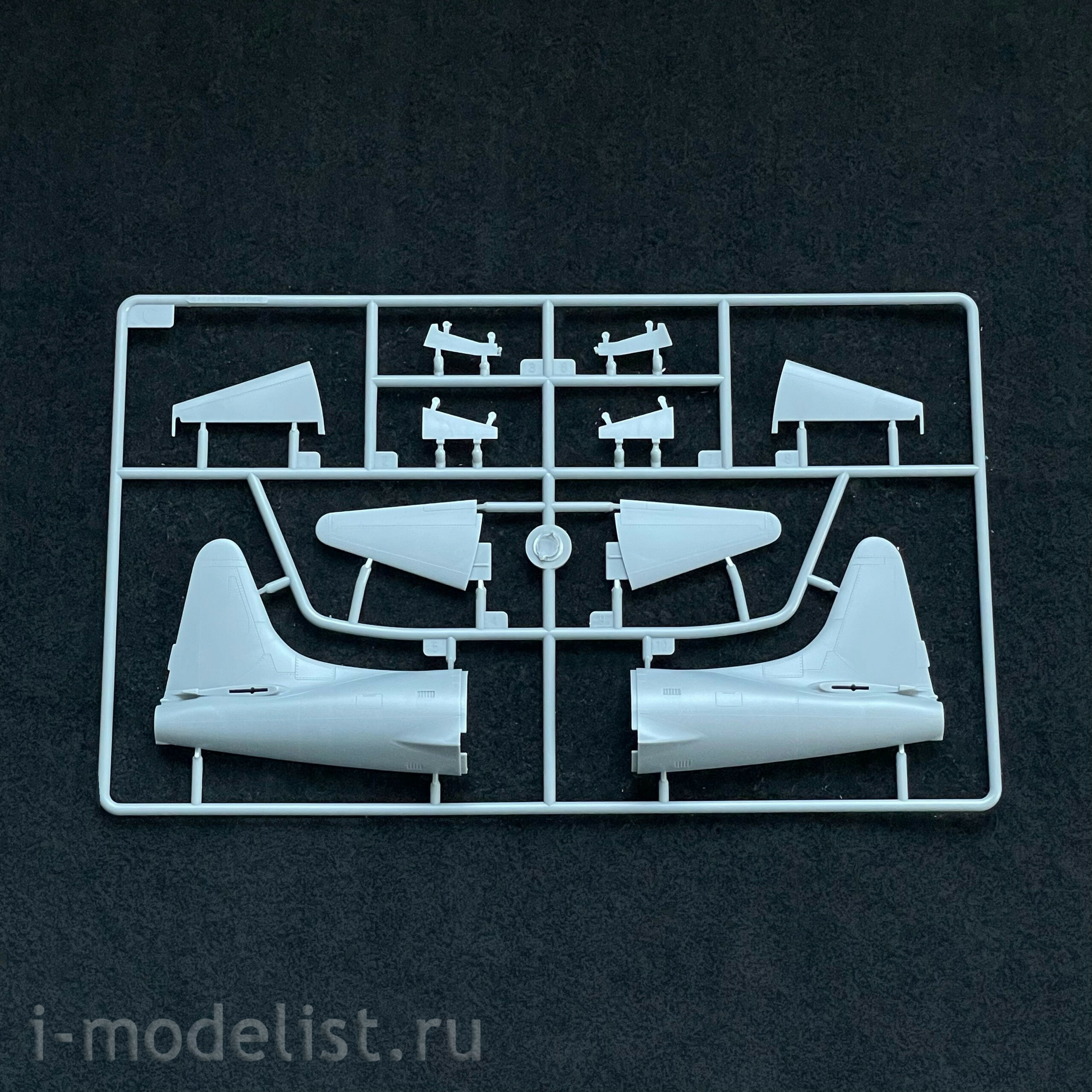 HobbyBoss 1/48 81723 F-80A Shooting Zvezda fighter