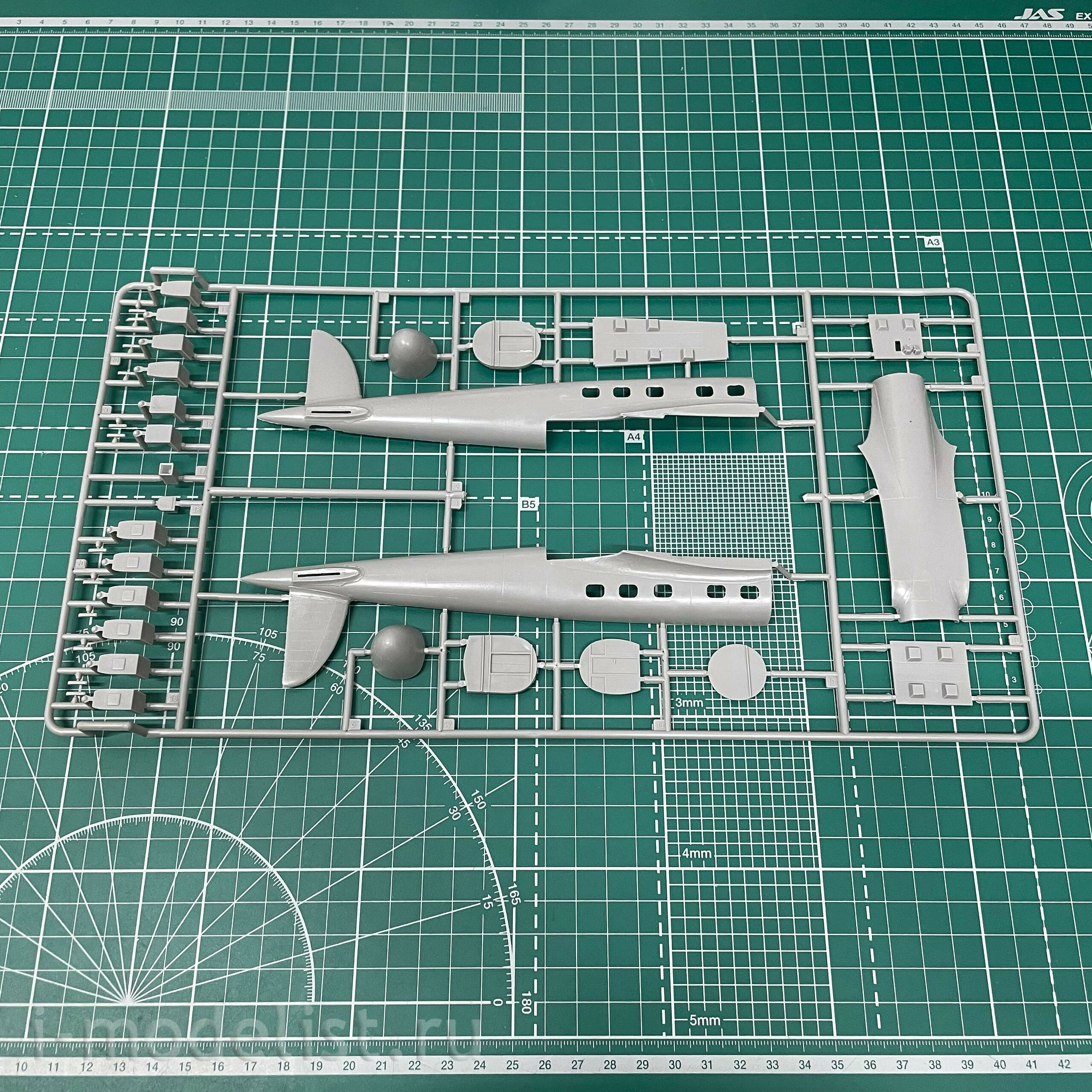 009 Roden 1/72 Heinkel he-111C Aircraft