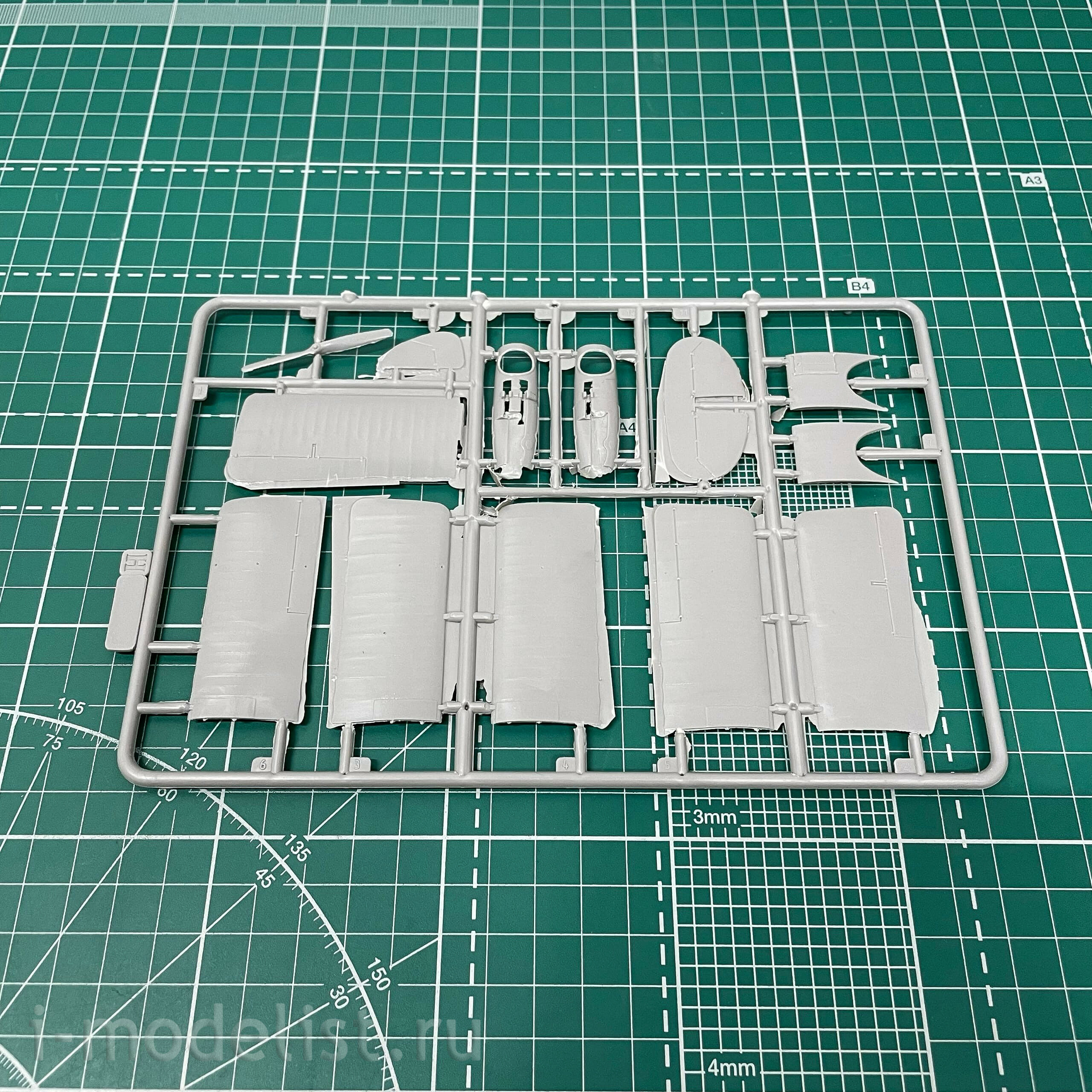 034 Roden 1/72 Albatros W4 Aircraft (late)